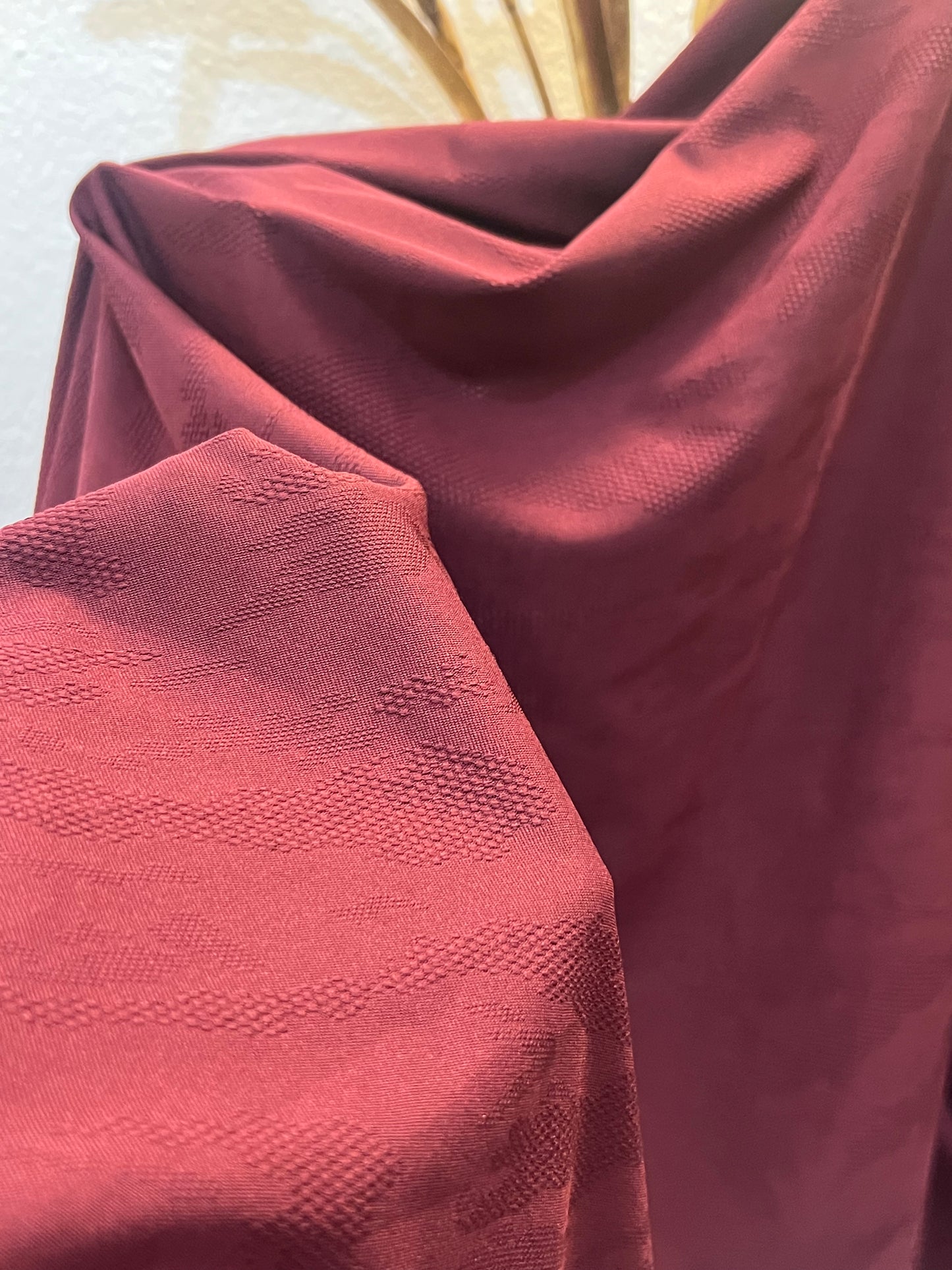 Performance Burnout Jersey Hijab: Burgundy Vino