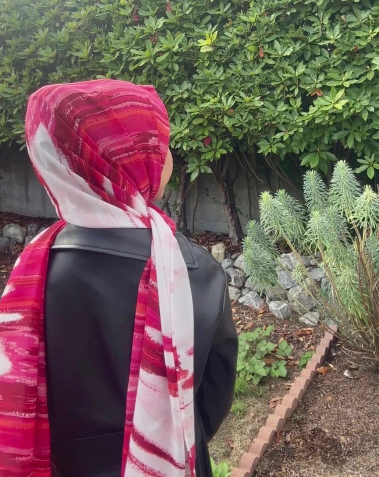 Chiffon Hijab: Red White Fade