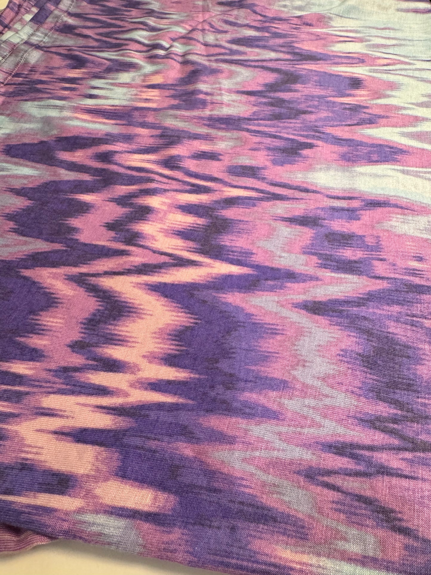 Jersey Hijab: Warped Lavender Zig Zag