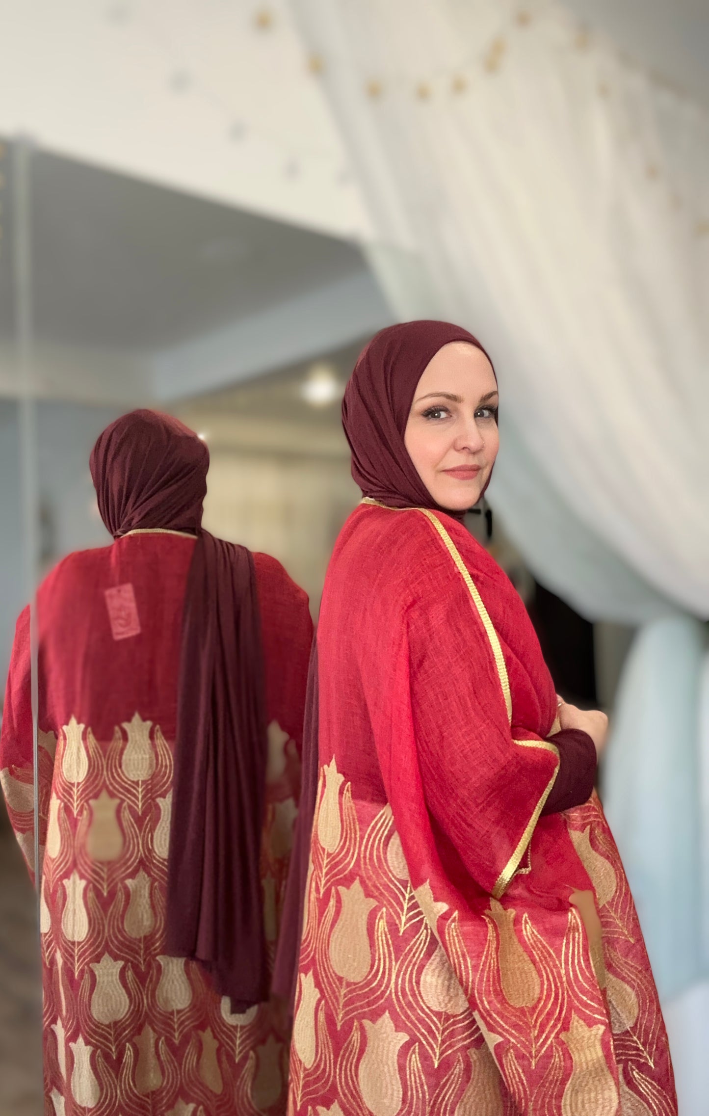 Arabi Embroidered Bisht