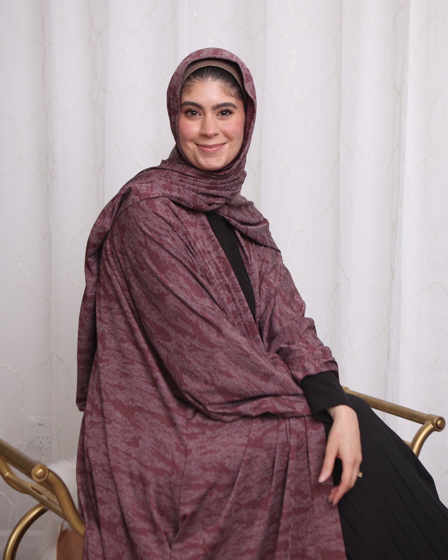 Nour Oversized Abaya - Burgundy Lace Performance