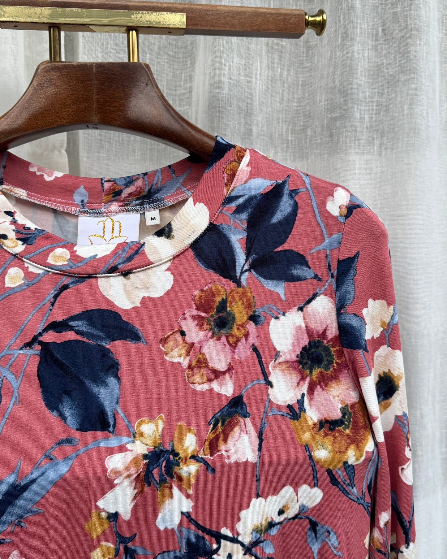 MC Everyday Active Tunic - Rosewood Garden