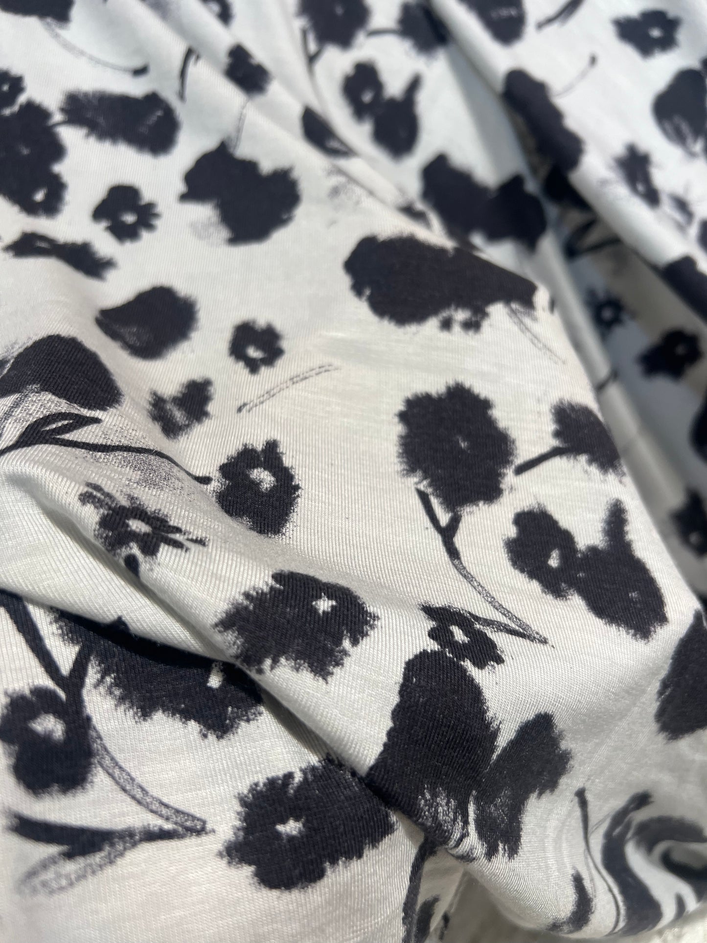 Printed Jersey Hijab: Black Dandelion Puffs