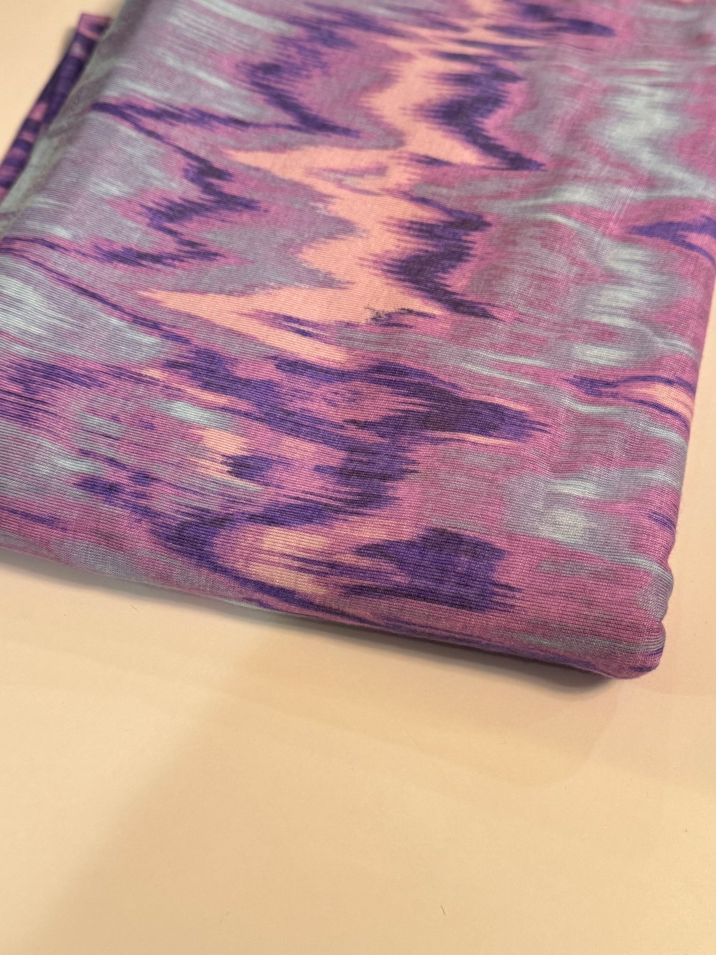 Jersey Hijab: Warped Lavender Zig Zag