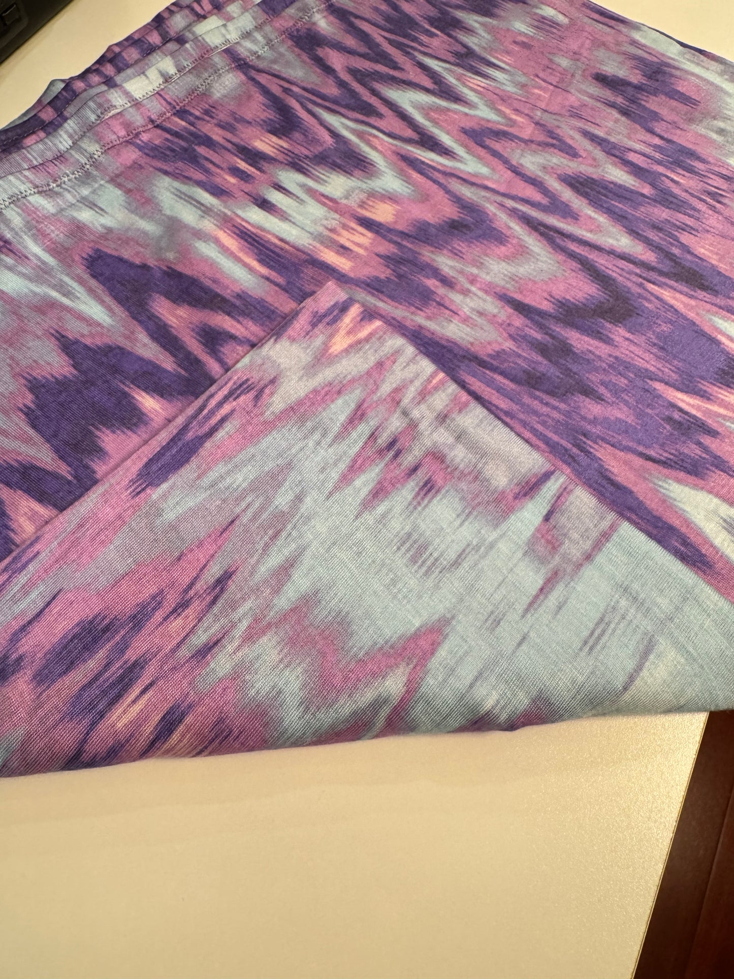 Jersey Hijab: Warped Lavender Zig Zag