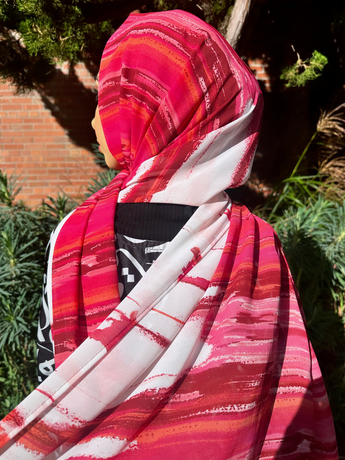 Chiffon Hijab: Red White Fade