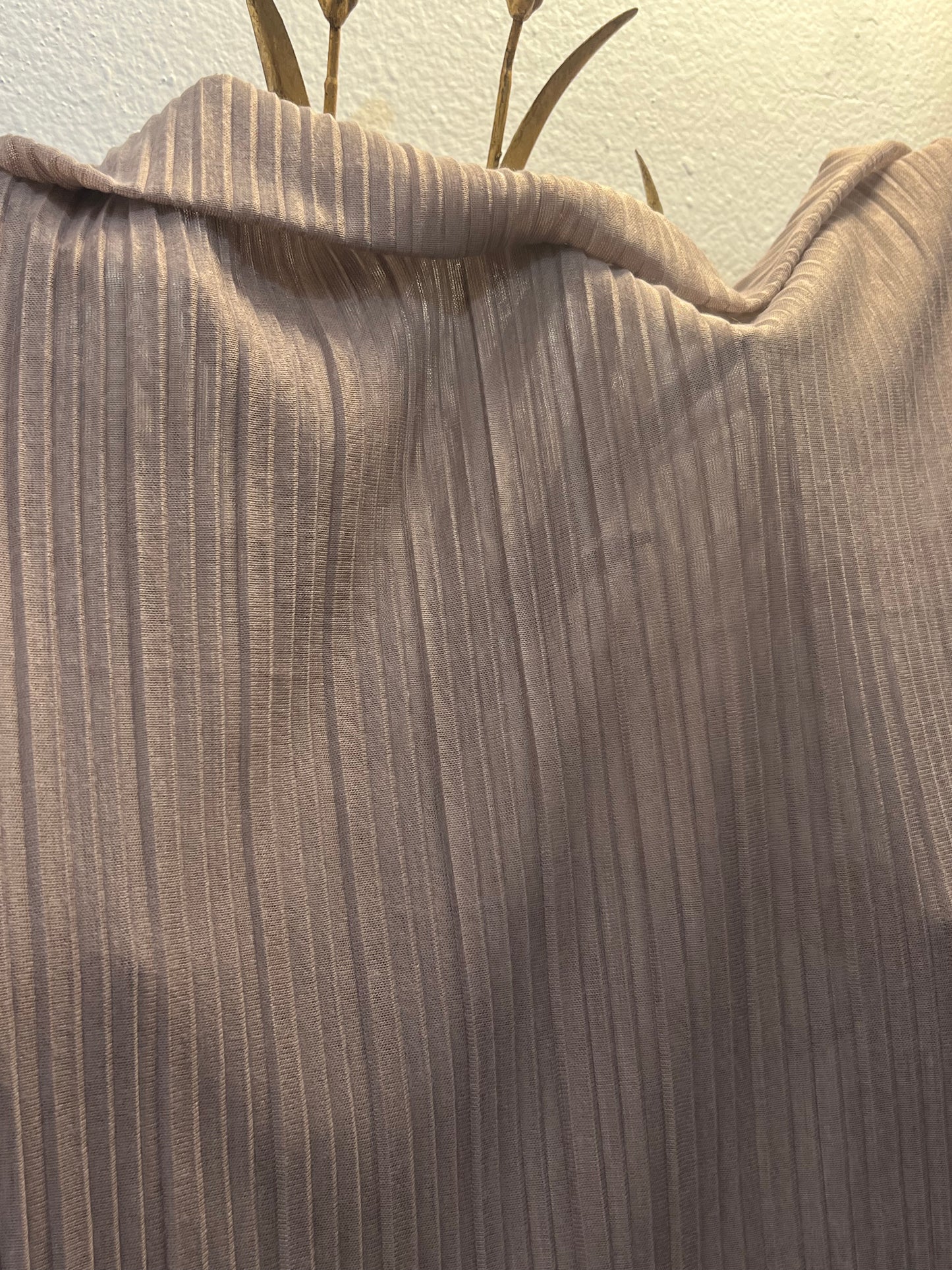 Pleated Jersey Hijab: Sandlewood