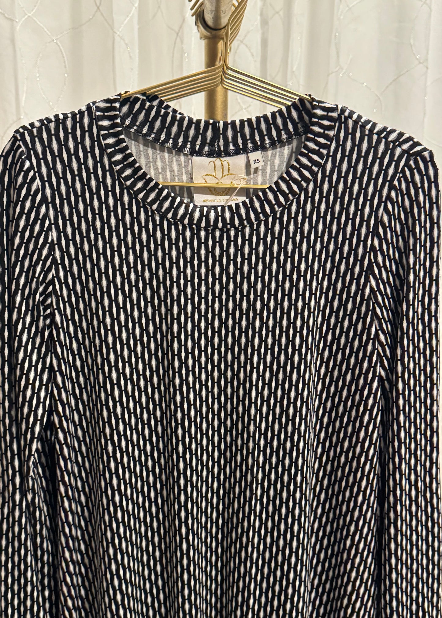 MC Everyday Active Tunic - Optical Illusion