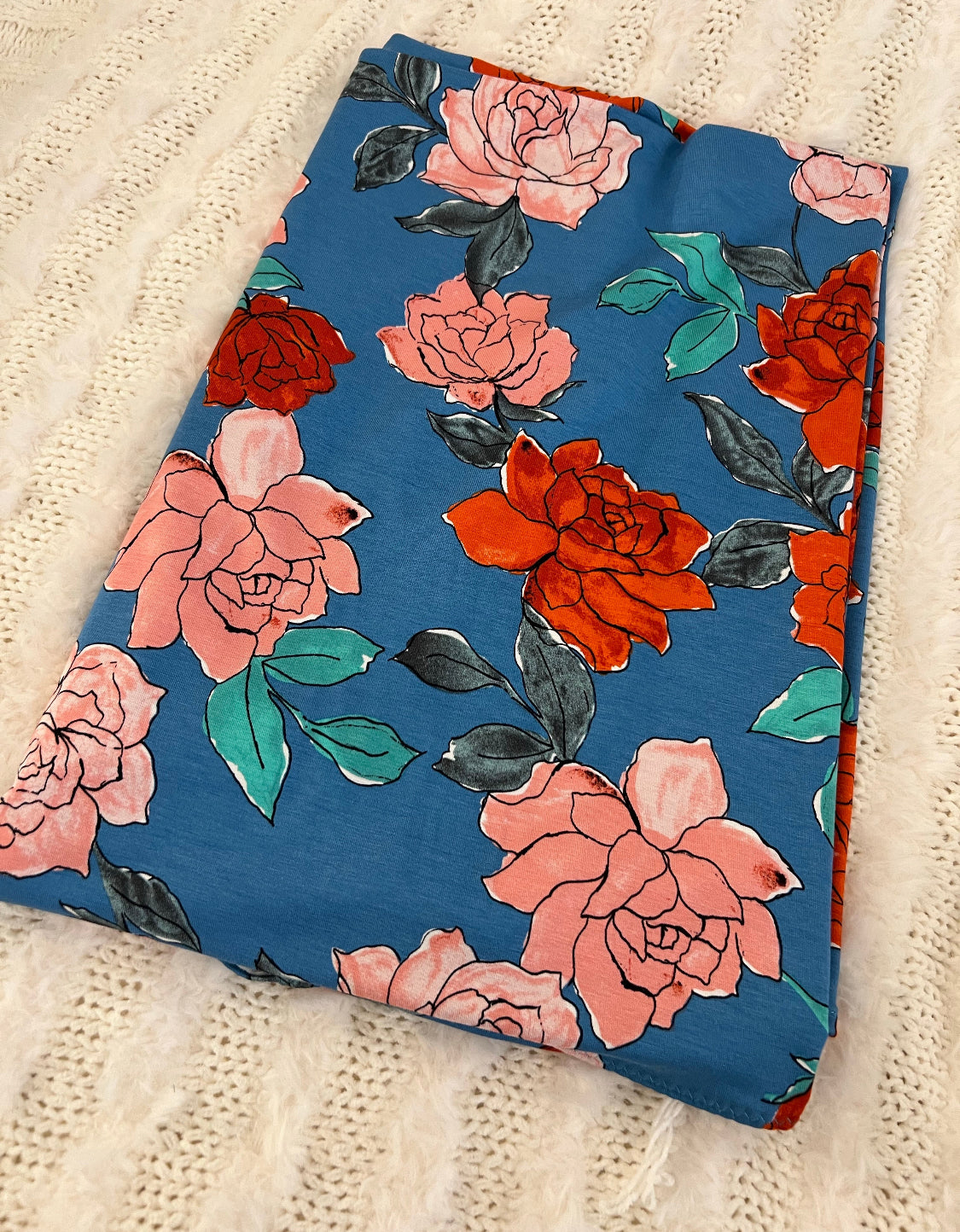 "Retro Roses" Rayon Lycra Jersey Prayer Set
