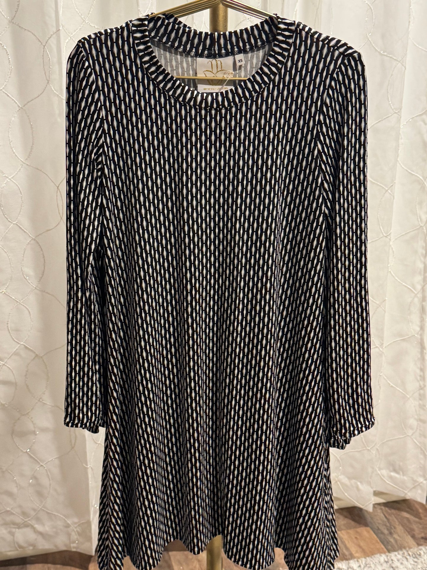MC Everyday Active Tunic - Optical Illusion