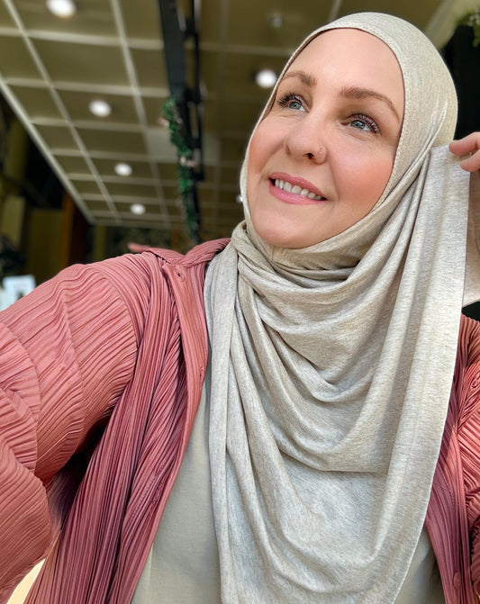 Jersey Hijab: Creamy Oatmeal