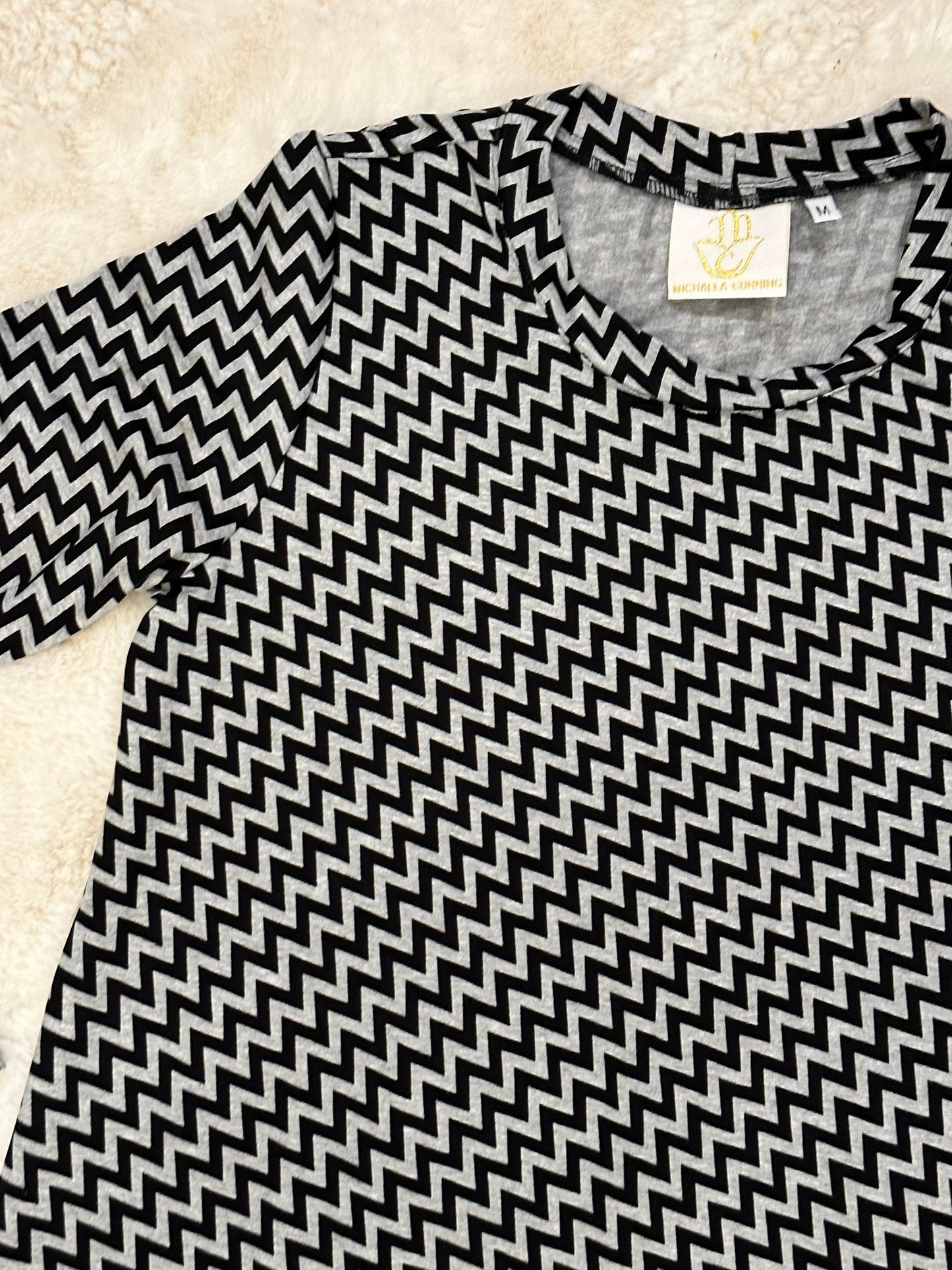 MC Essential Tunic - Statement Chevron