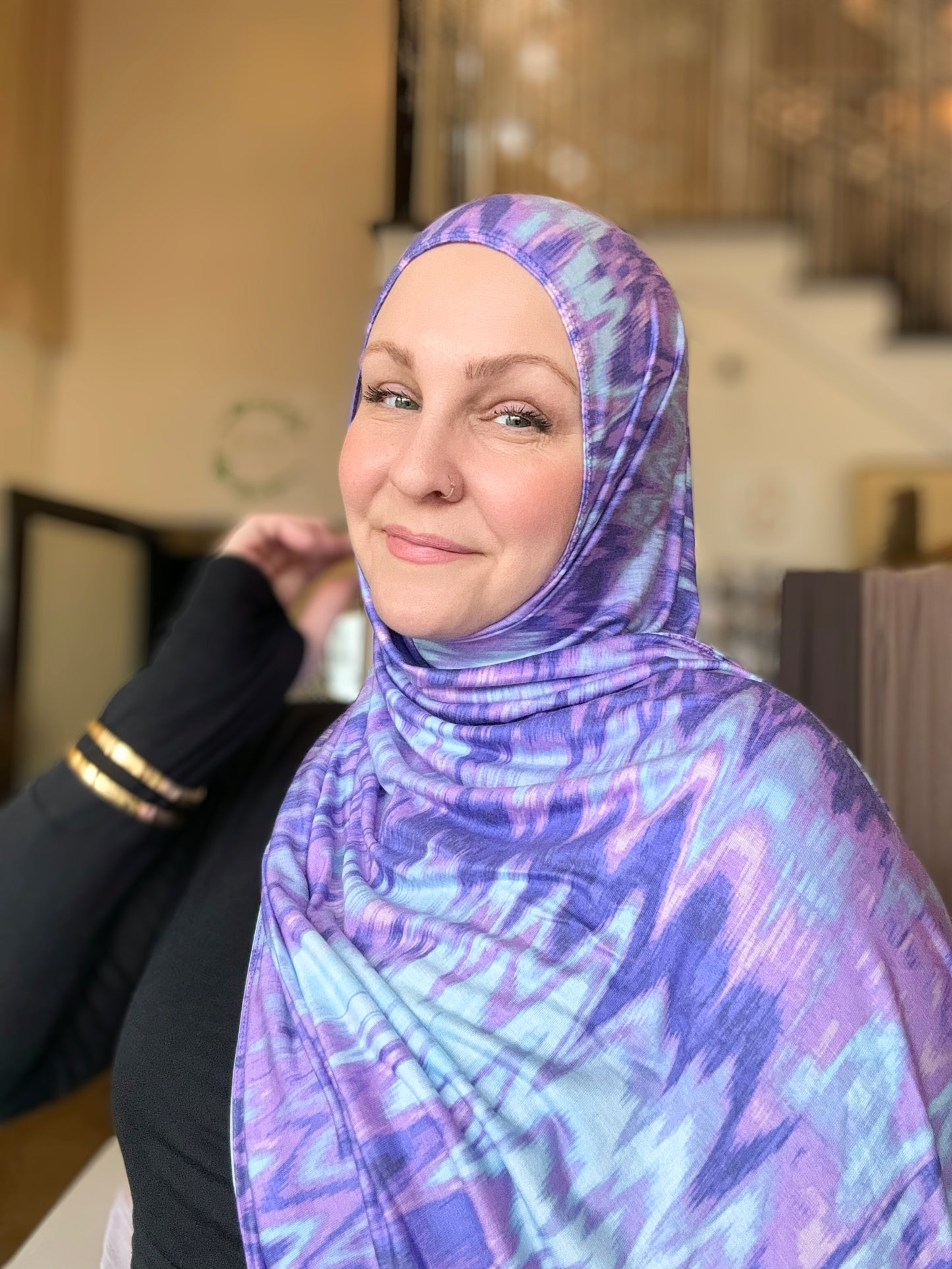 Jersey Hijab: Warped Lavender Zig Zag