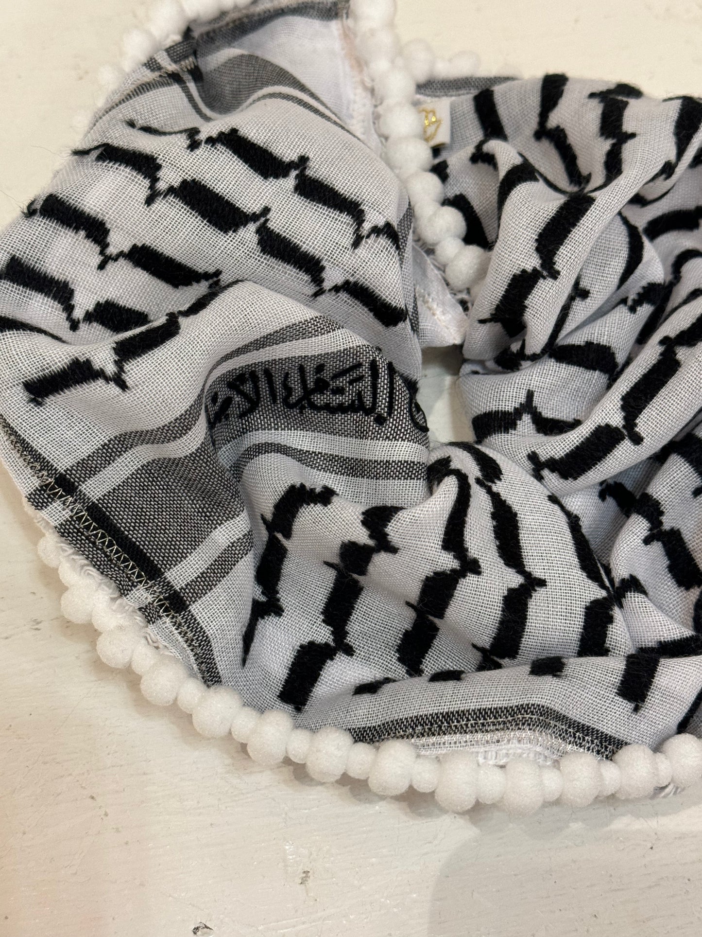 JUMBO Scrunchie - Kuffiya White