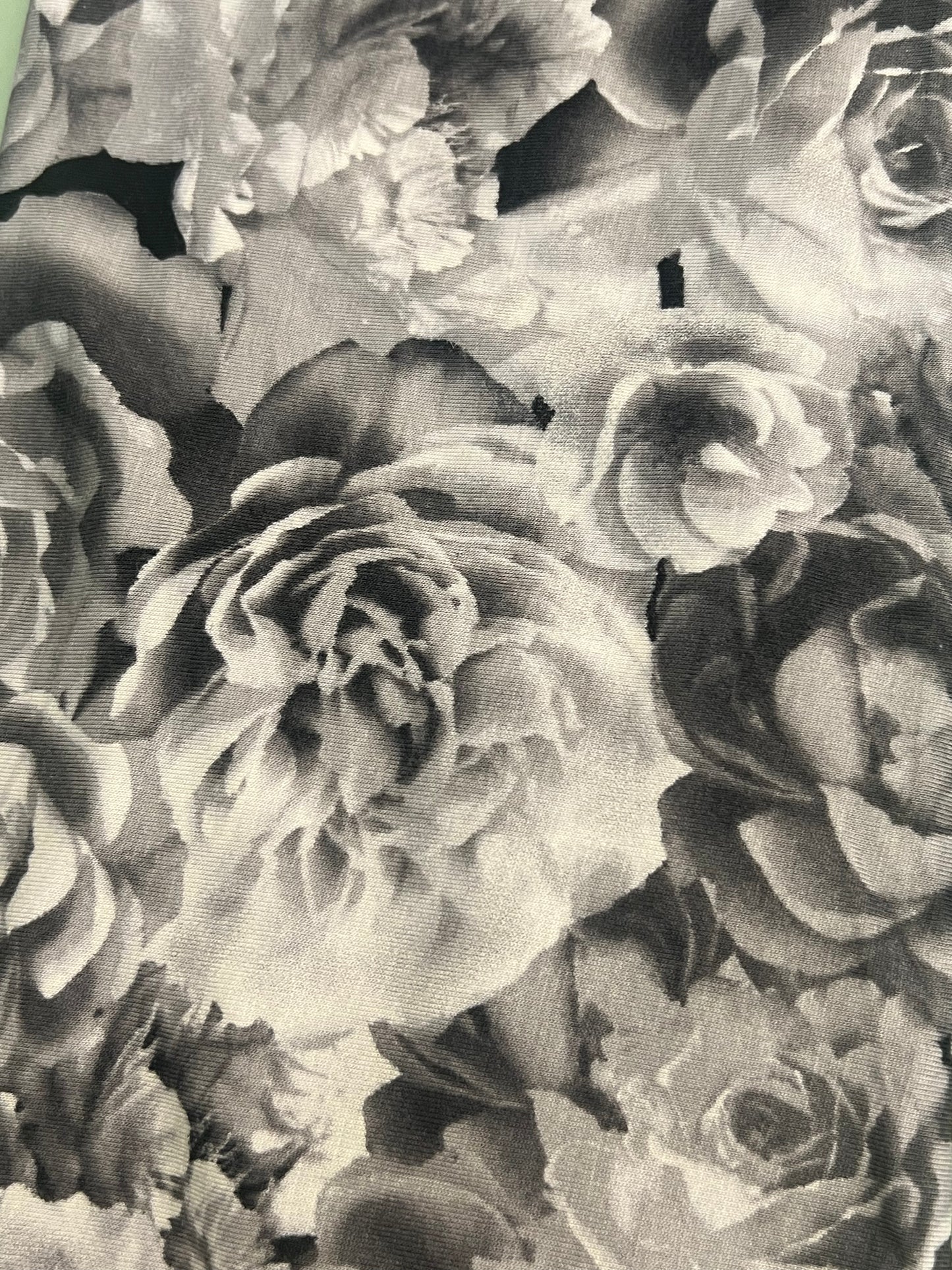 Printed Jersey Hijab: Vixen Cold Roses