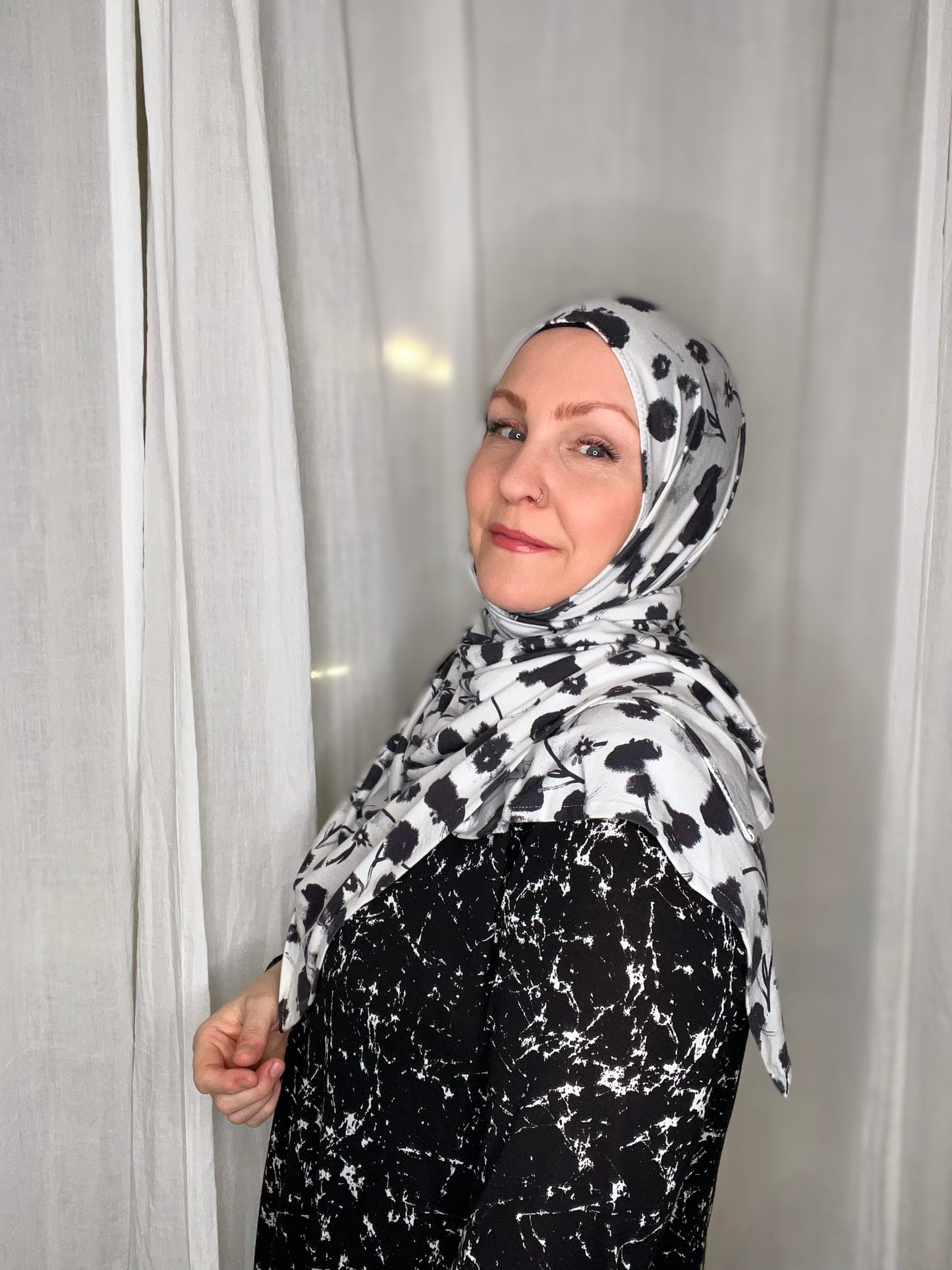 Printed Jersey Hijab: Black Dandelion Puffs