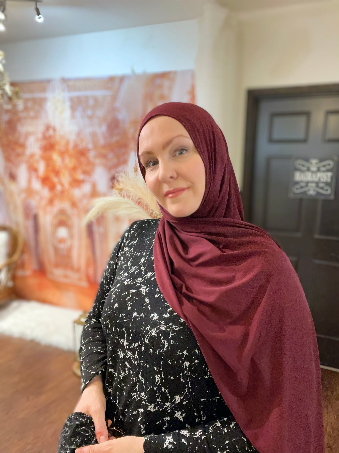Performance Burnout Jersey Hijab: Burgundy Vino