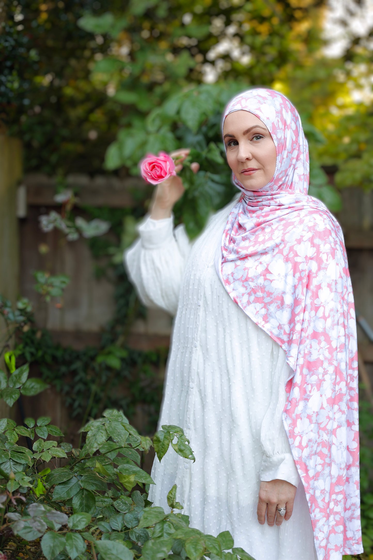 Printed Jersey Hijab: Summer Roses