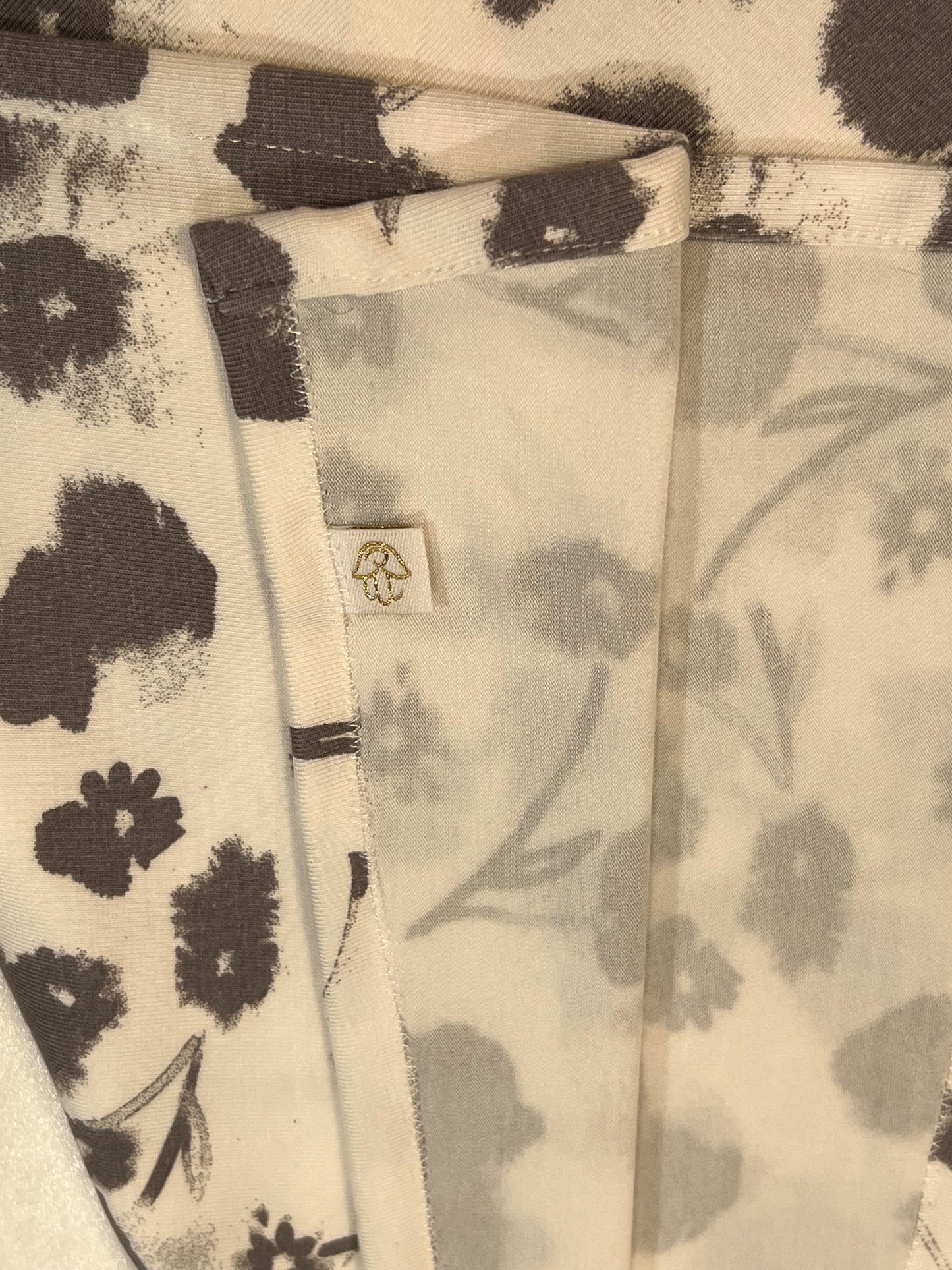 Printed Jersey Hijab: Grey Dandelion Puffs