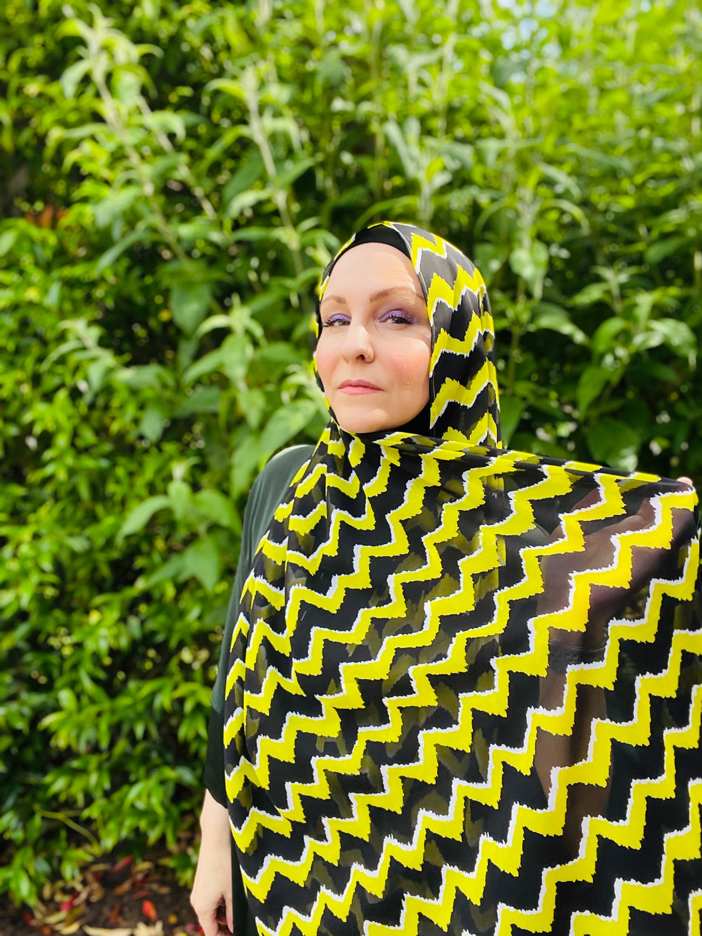Limited Edition Chiffon Hijab: Lemon Zest Zigzag