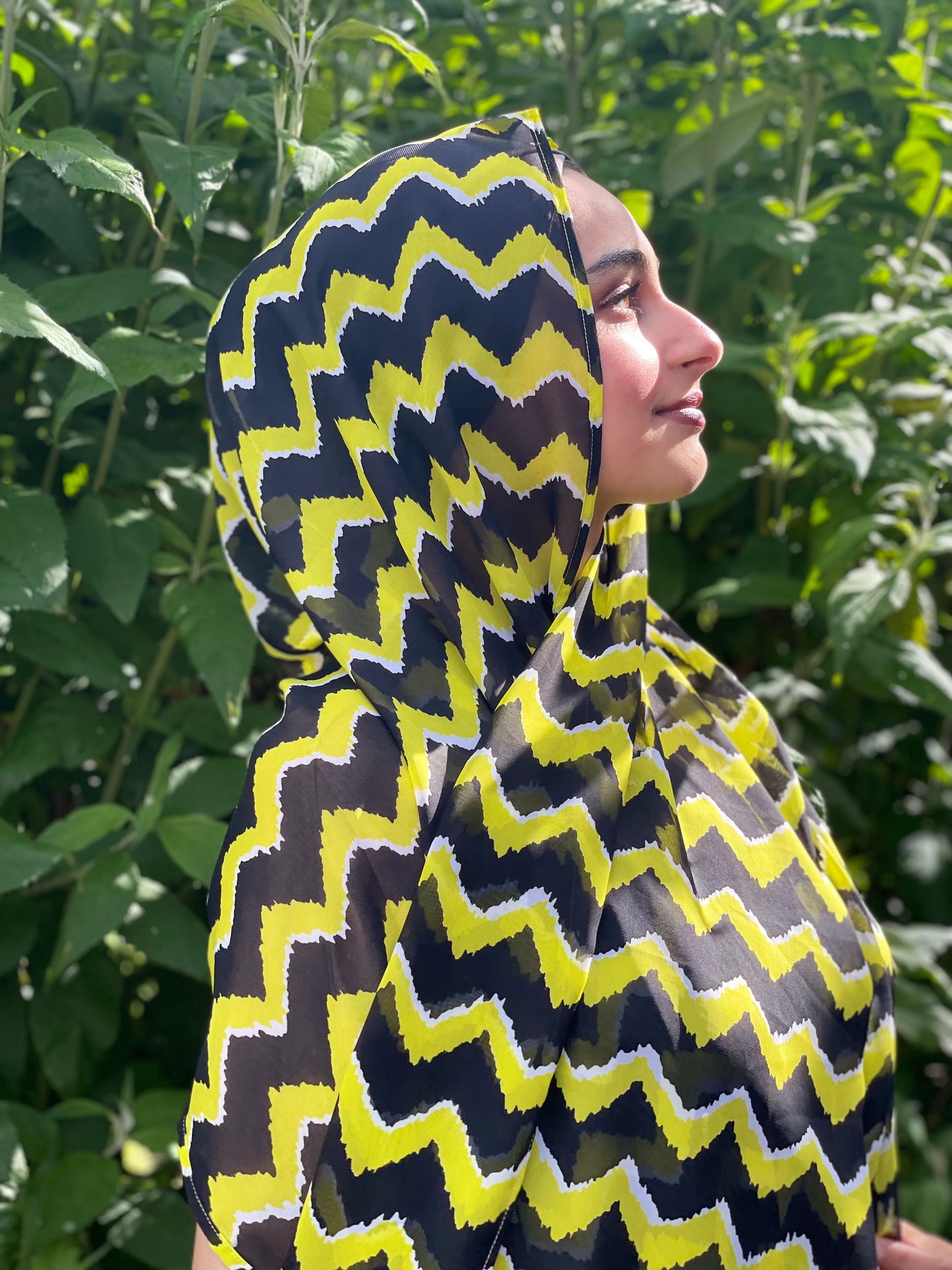 Limited Edition Chiffon Hijab: Lemon Zest Zigzag