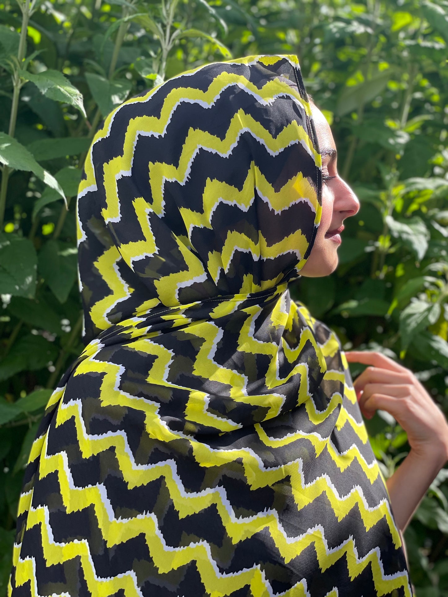 Limited Edition Chiffon Hijab: Lemon Zest Zigzag