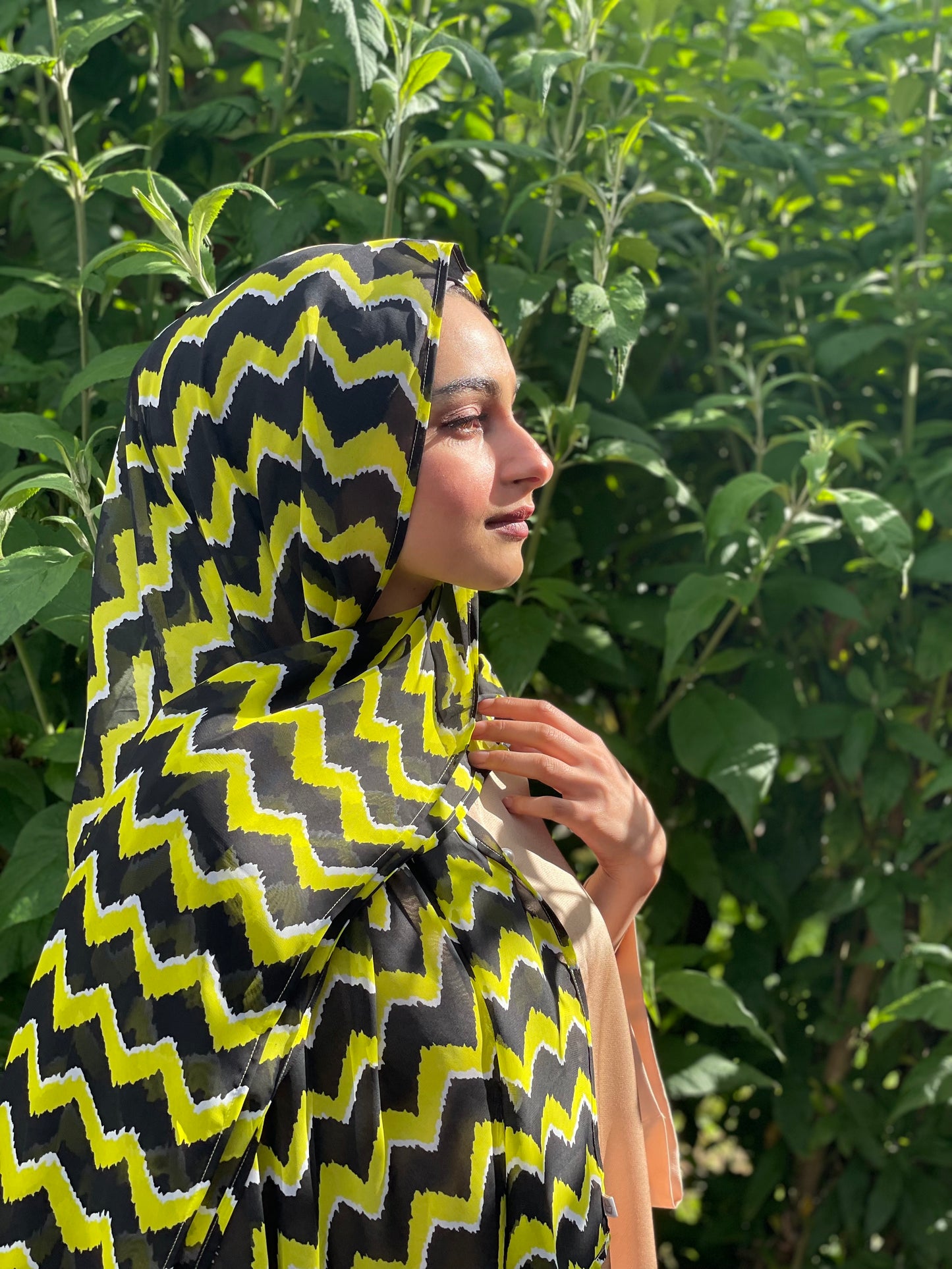 Limited Edition Chiffon Hijab: Lemon Zest Zigzag