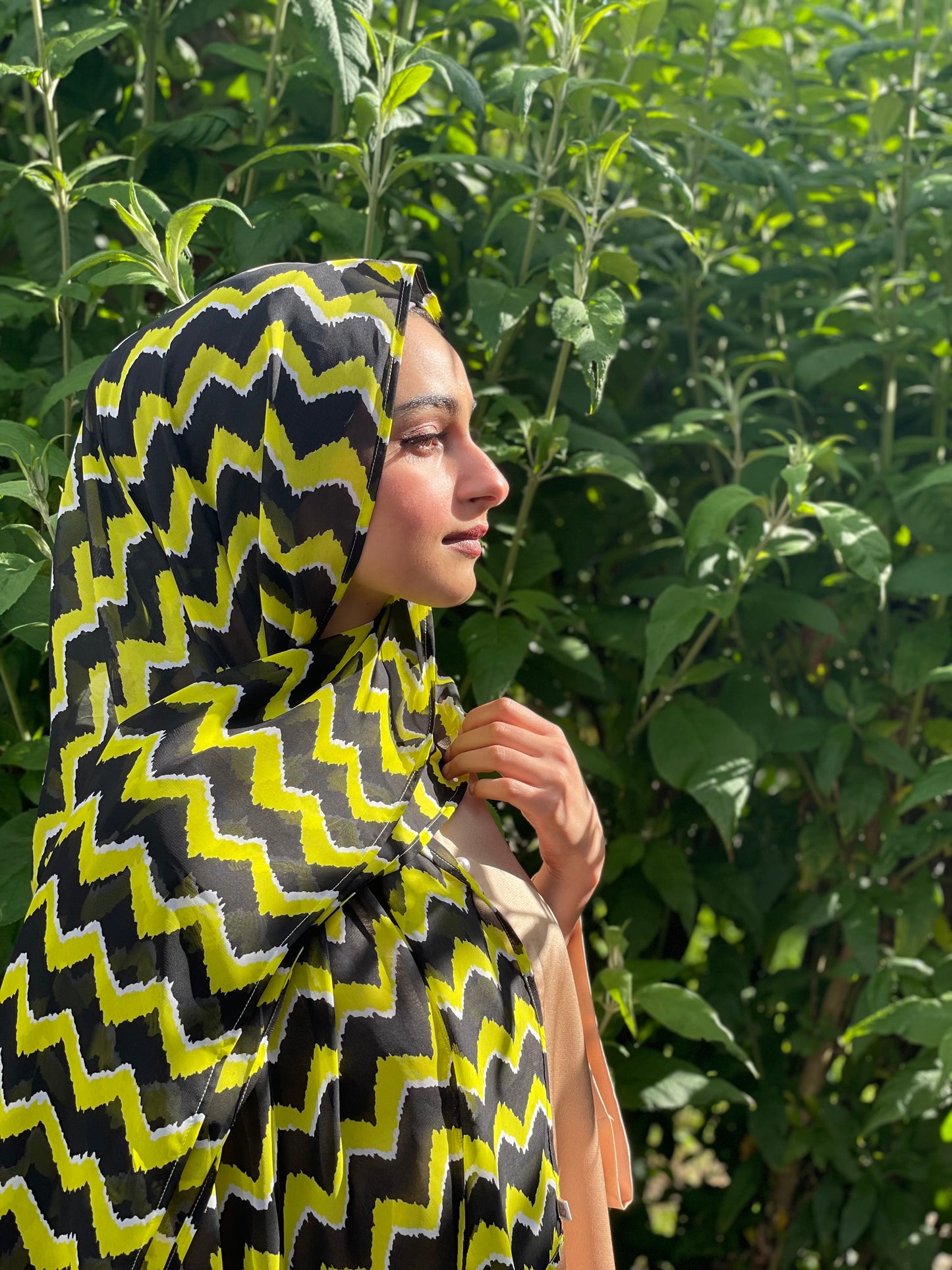 Limited Edition Chiffon Hijab: Lemon Zest Zigzag