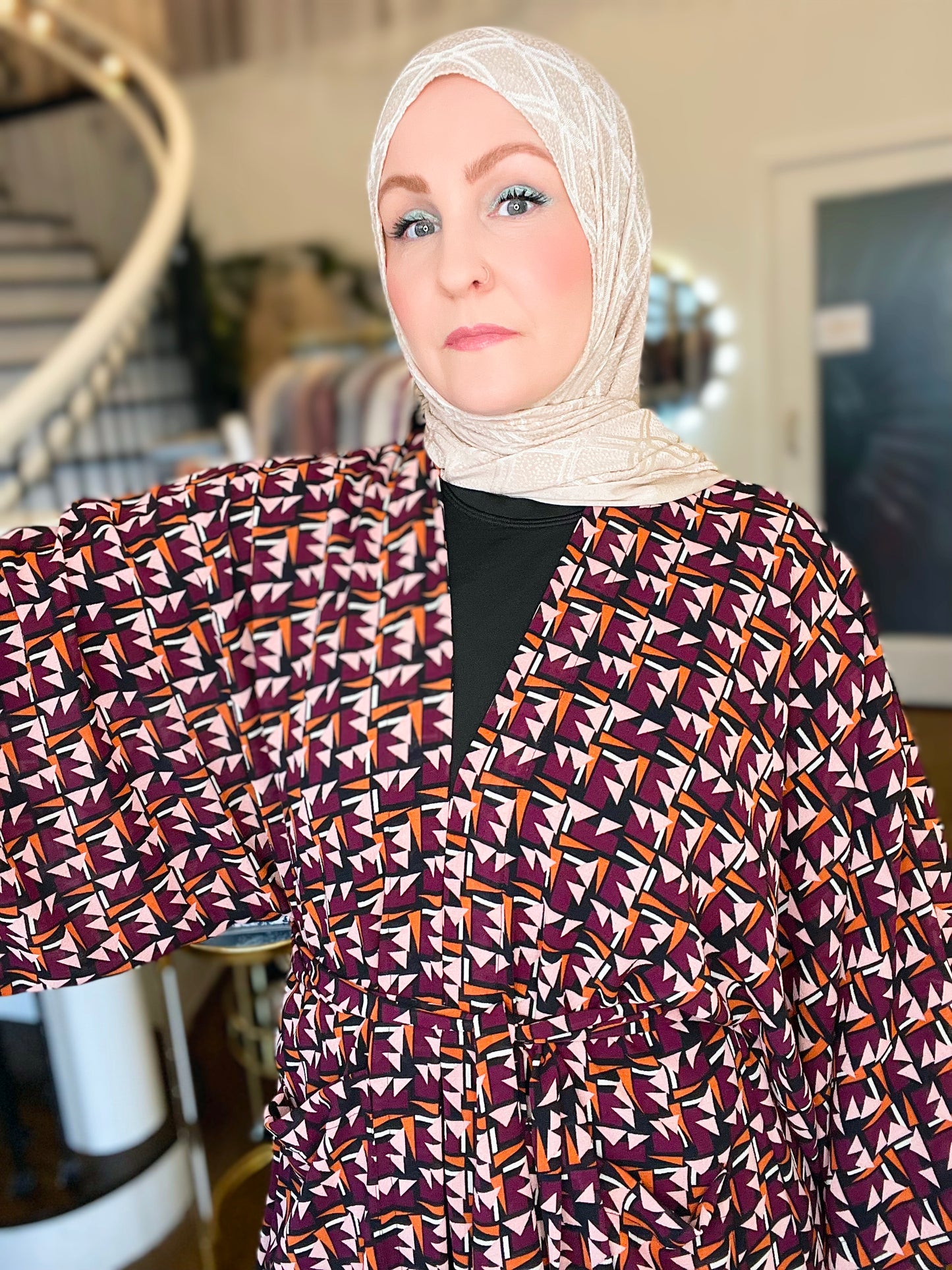 Signature MC Kimono: Geometric Bordeaux
