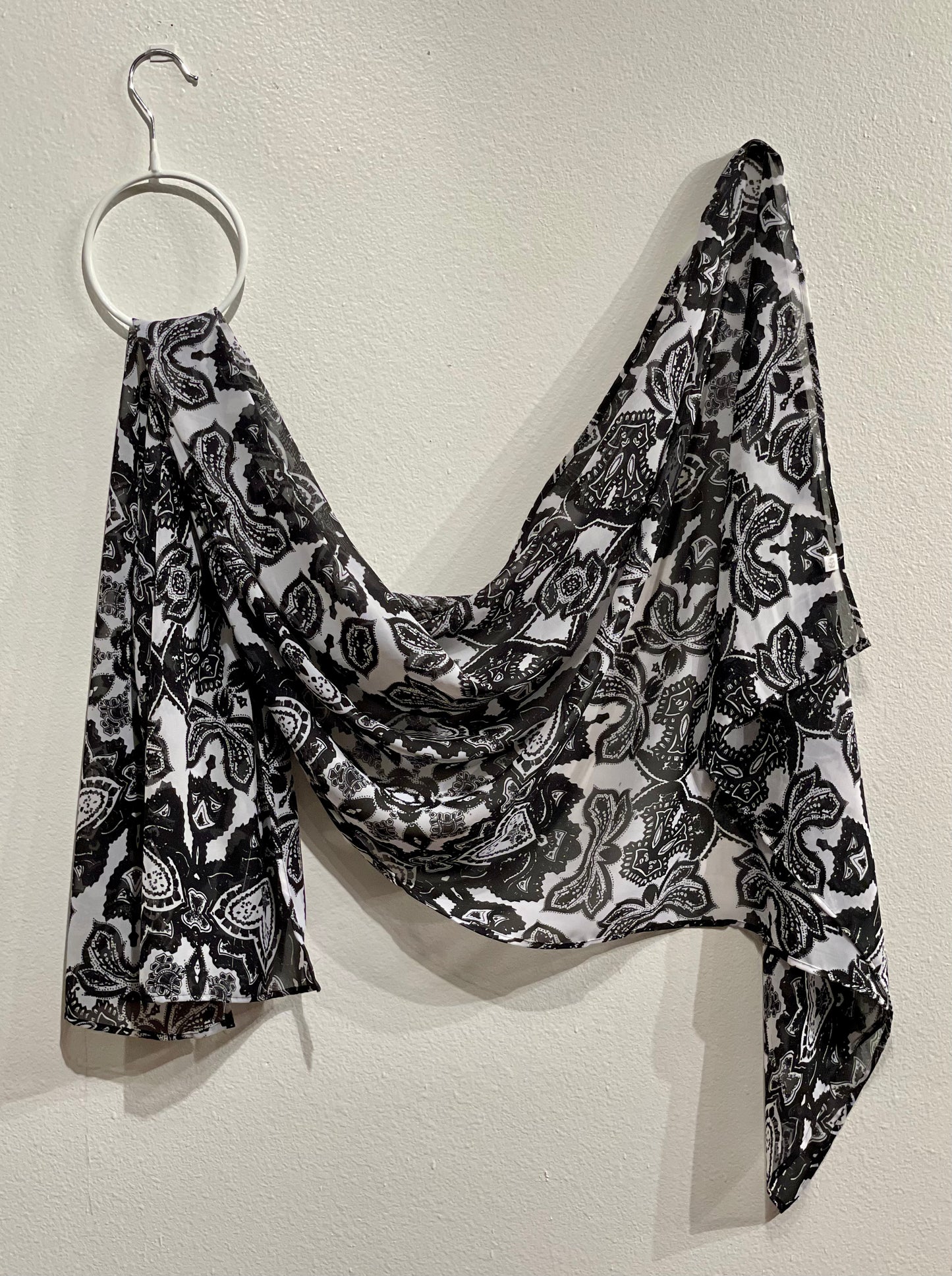 Chiffon Hijab: Monte Carlo