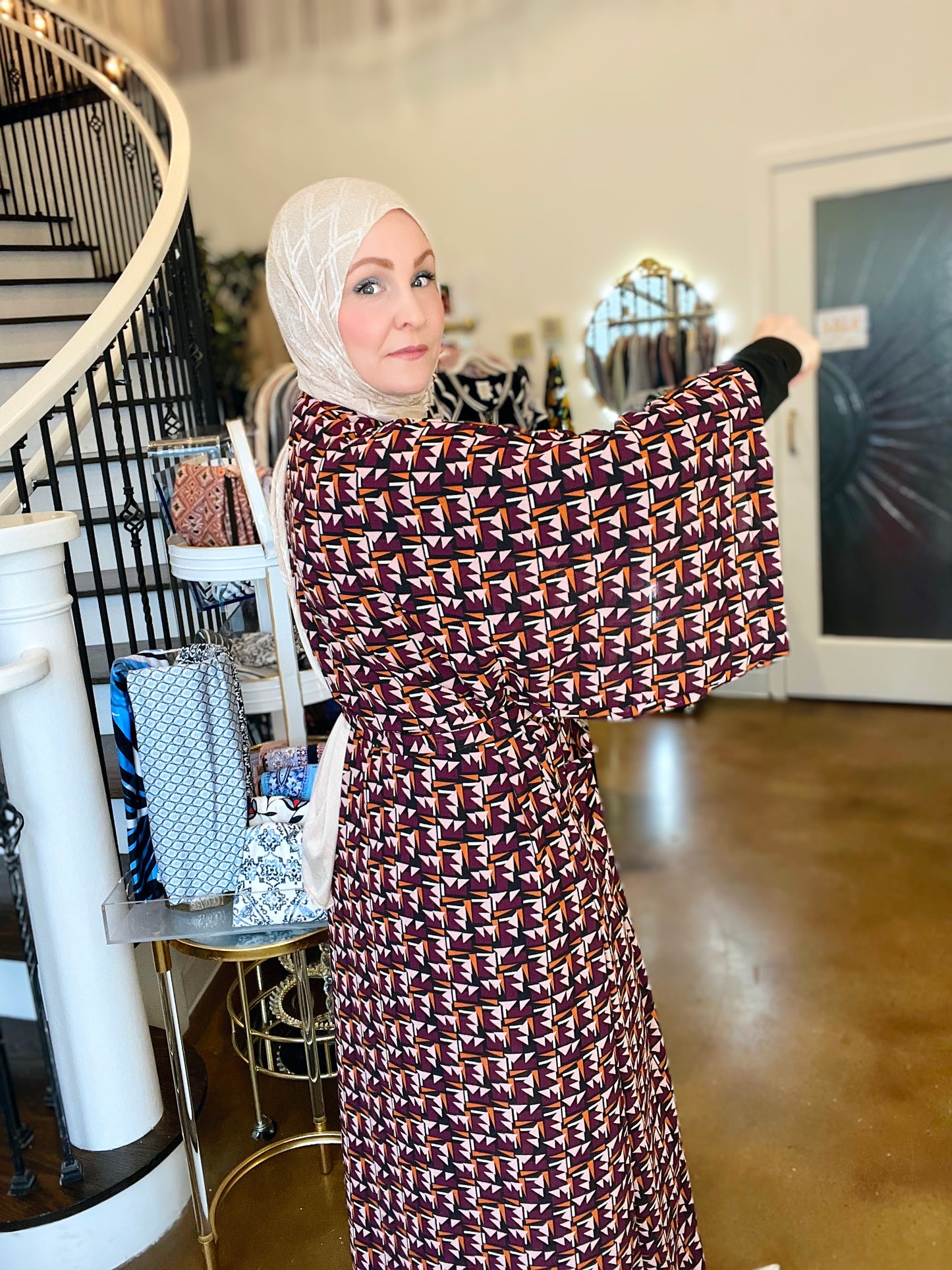 Signature MC Kimono: Geometric Bordeaux
