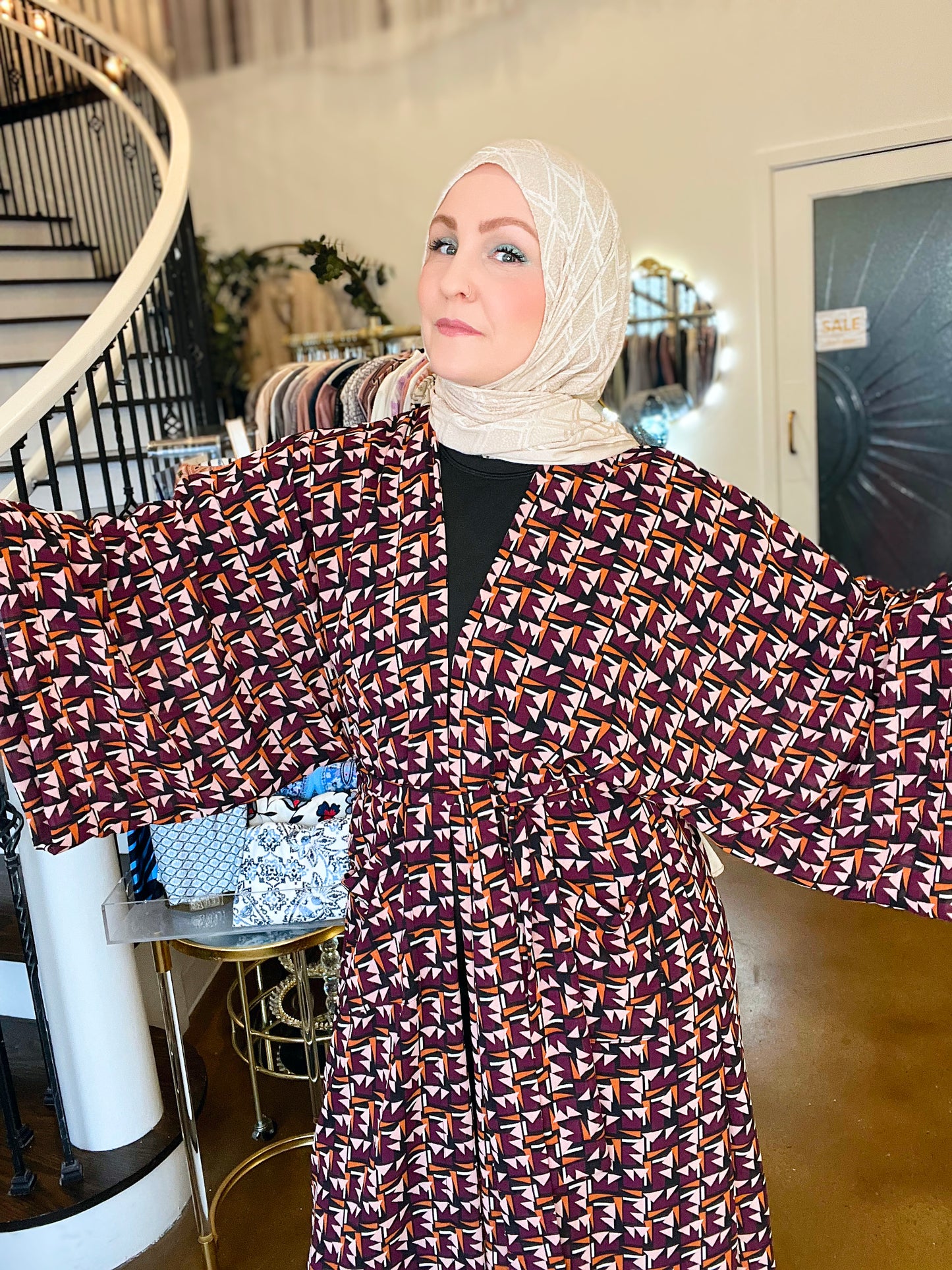 Signature MC Kimono: Geometric Bordeaux