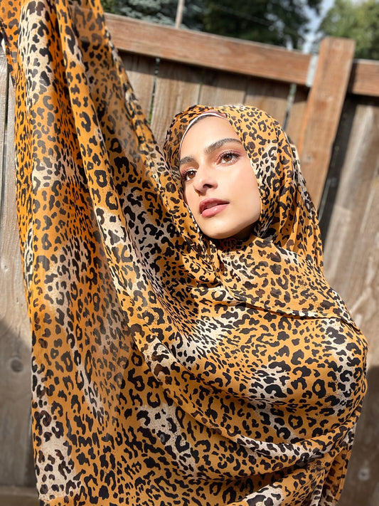 Chiffon Hijab: Flirtatious Feline (Extra Wide)