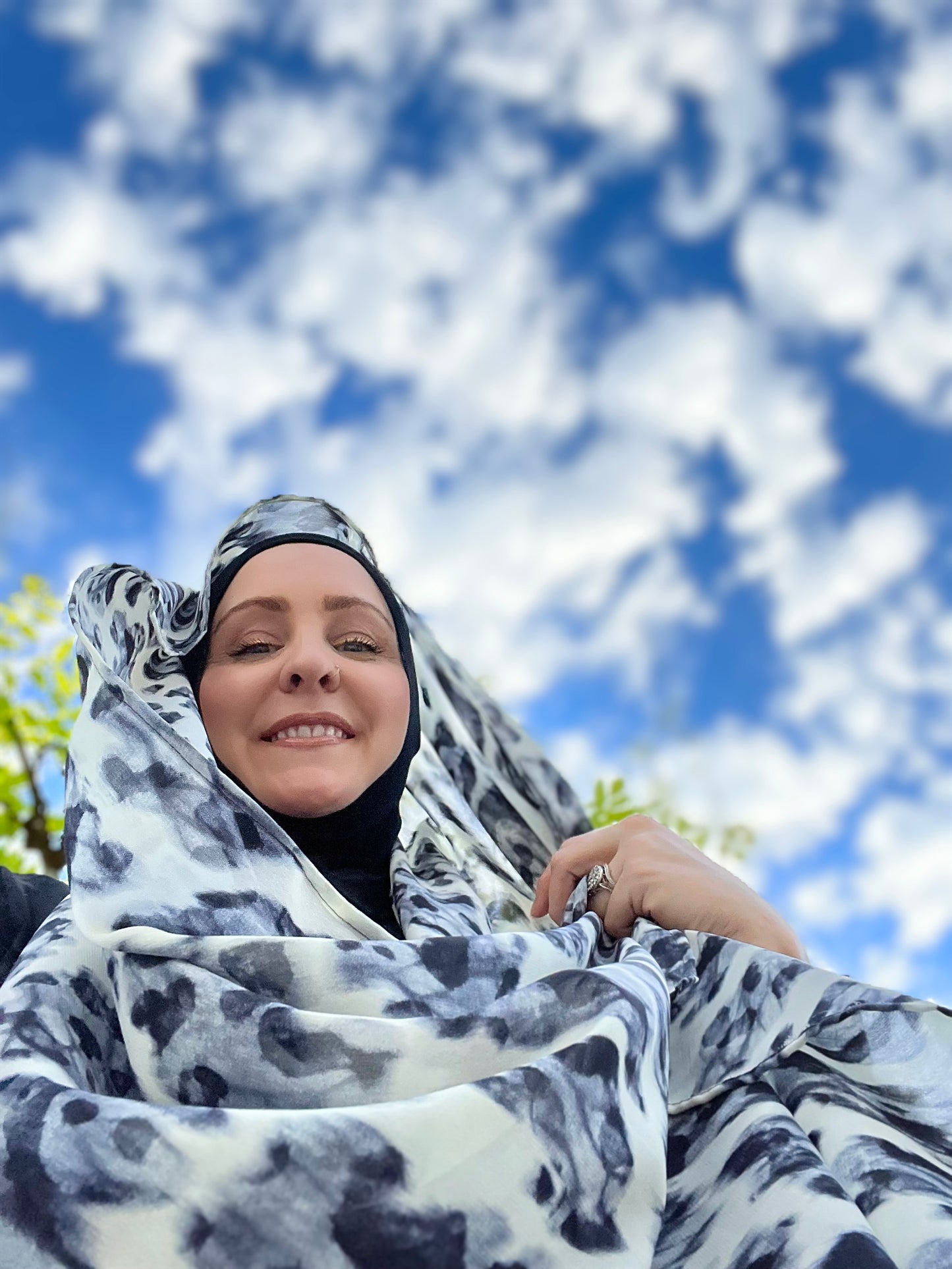 Chiffon Hijab: Snow Leopard