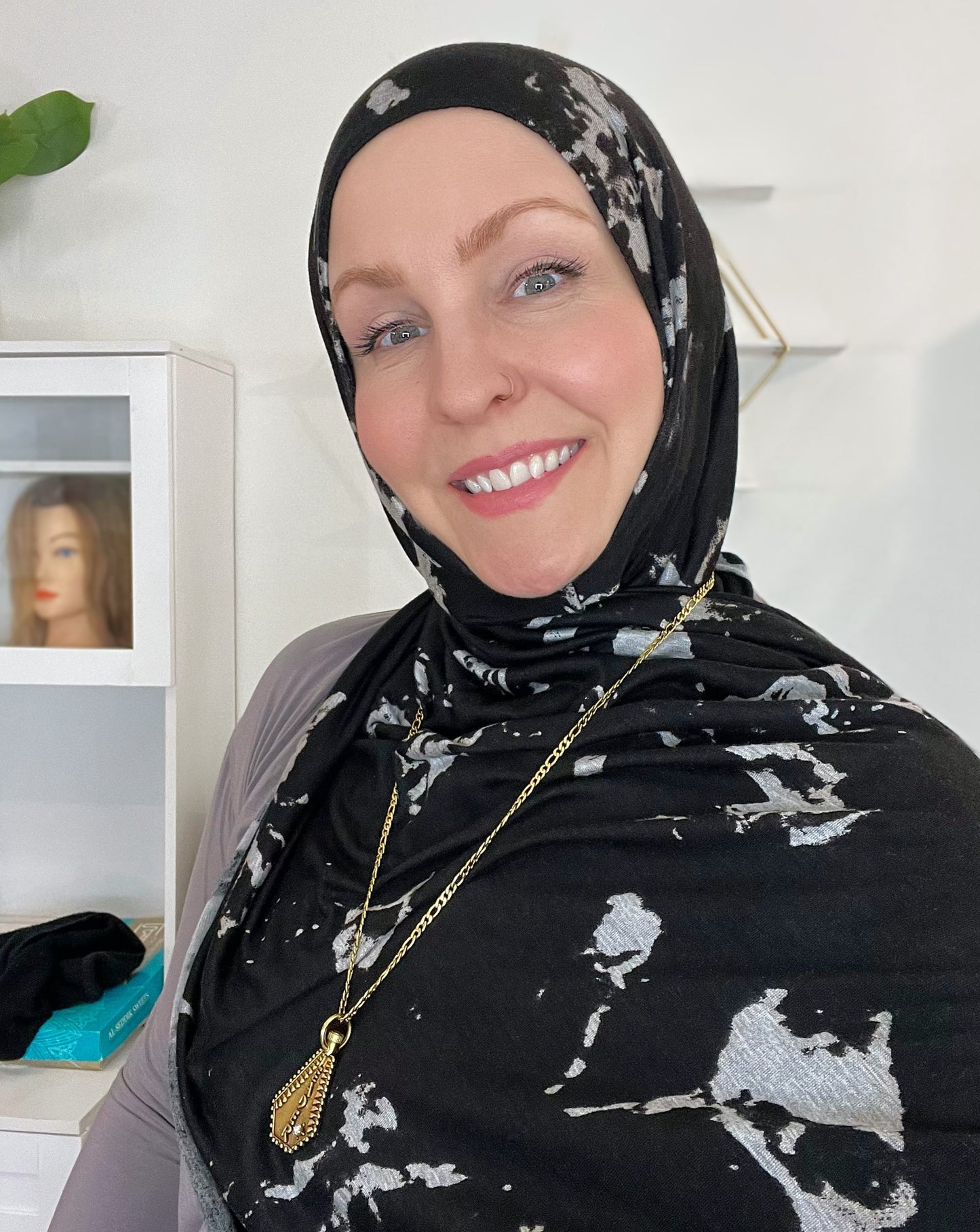 Woven Jersey Hijab: 90's Vibe