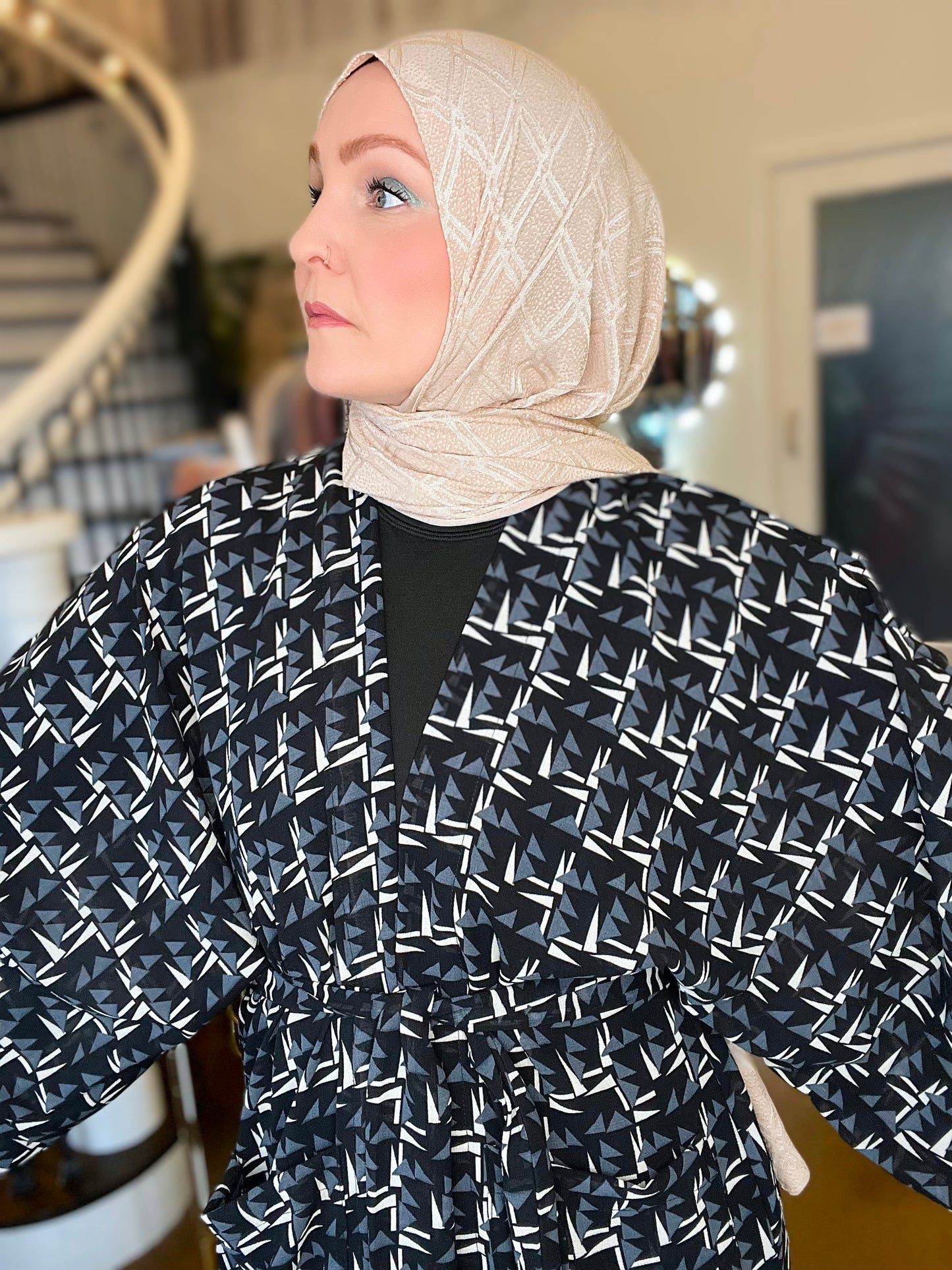 Signature MC Kimono: Geometric Black