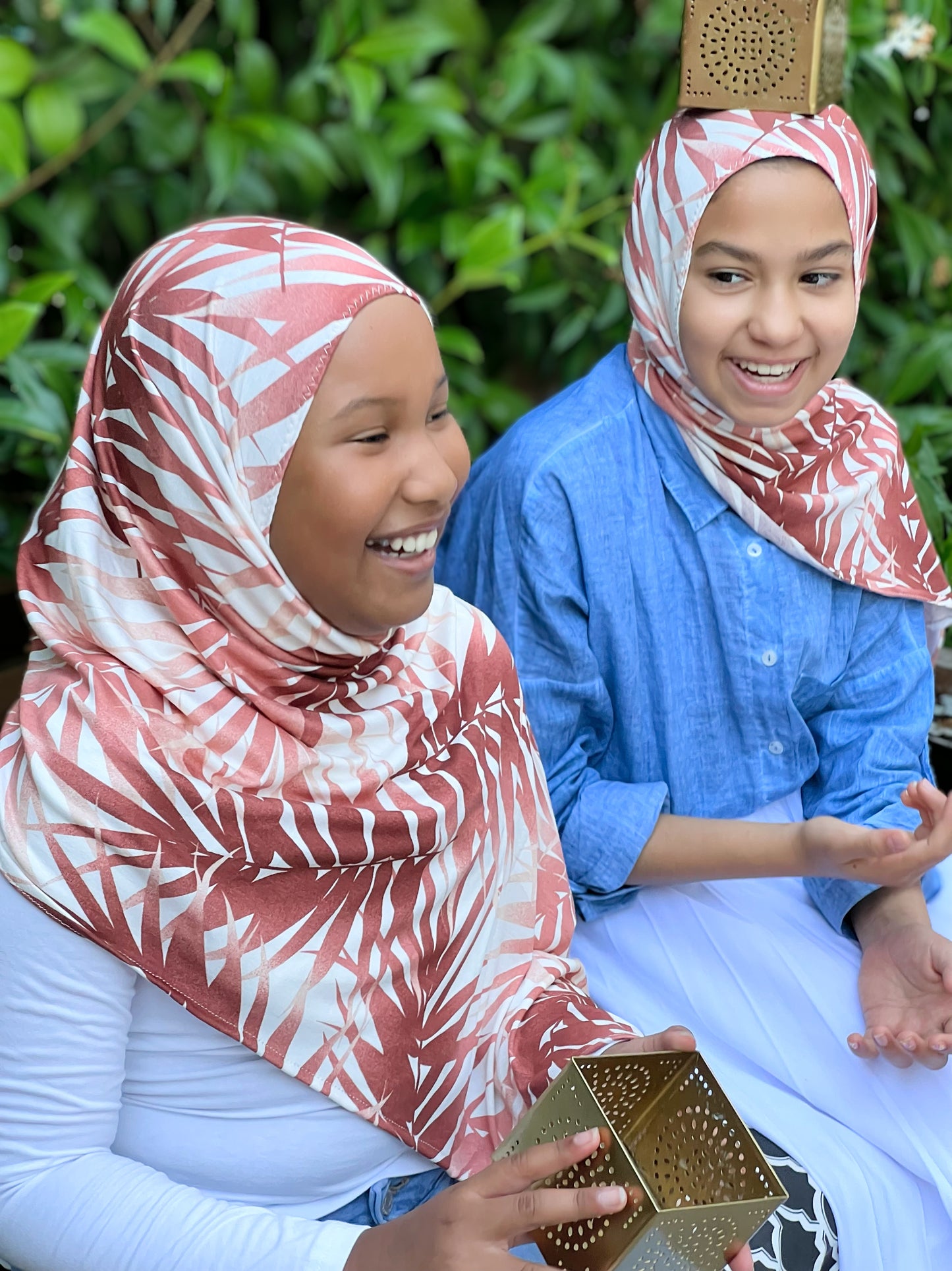 Printed Jersey Hijab: Rustic Peachy Palms