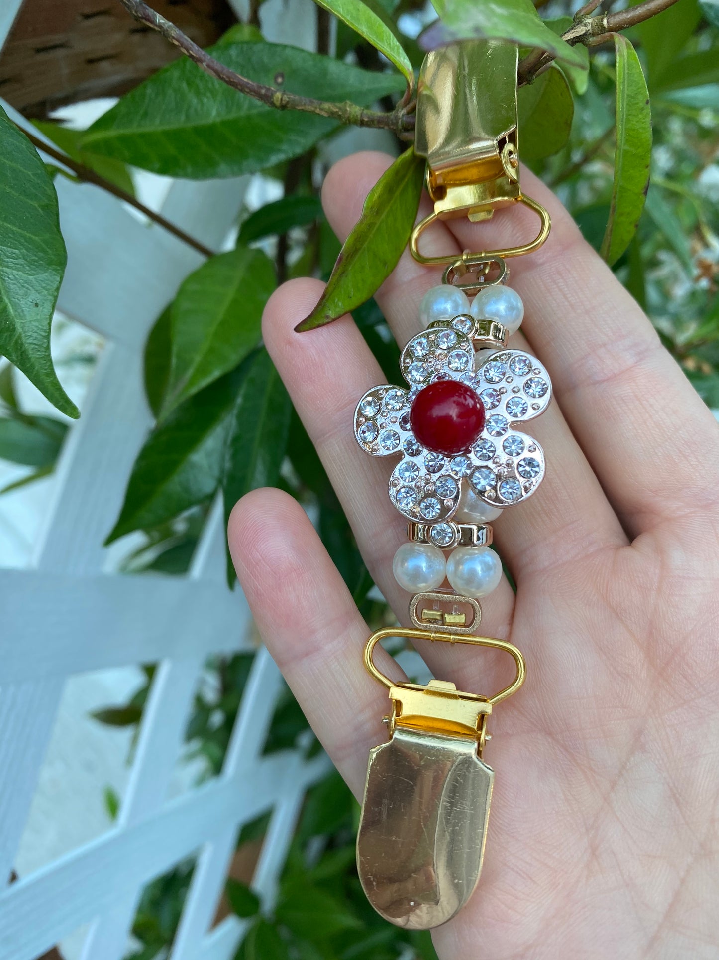 Abaya Closures: Gold