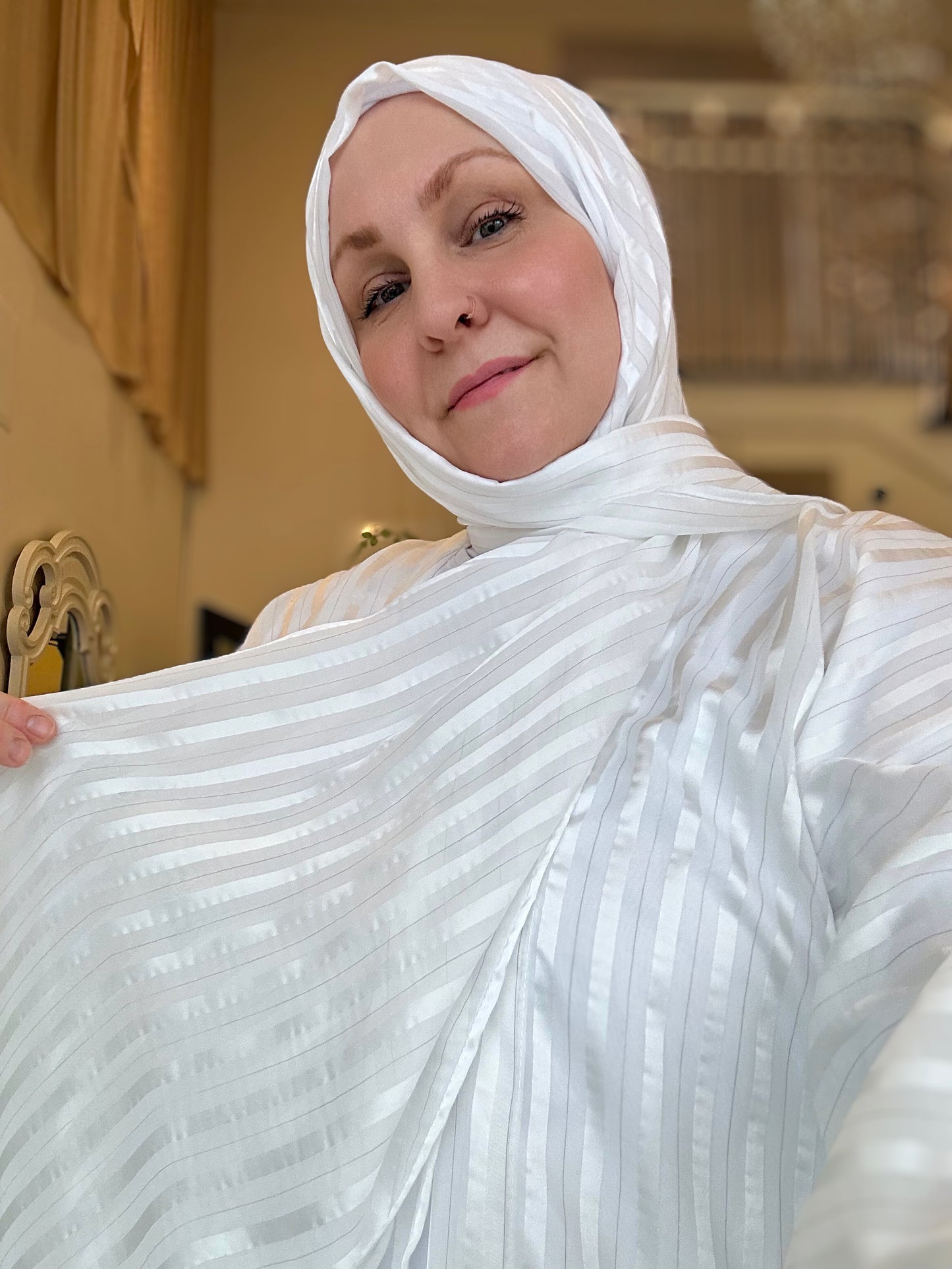 Burnout Metallic Chiffon Hijab: Winter White