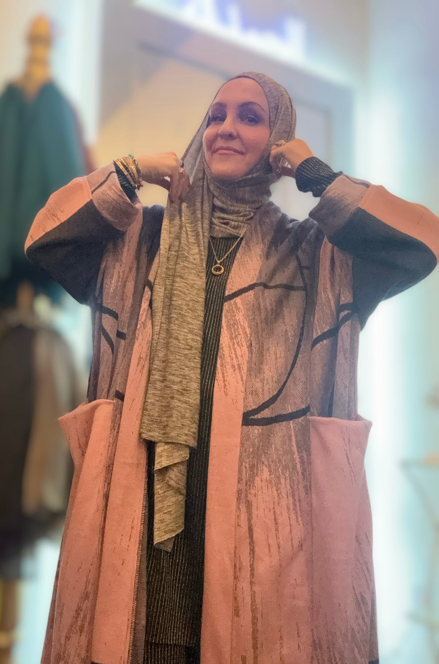 Pocket Anorak Sweater Abaya - Courtside