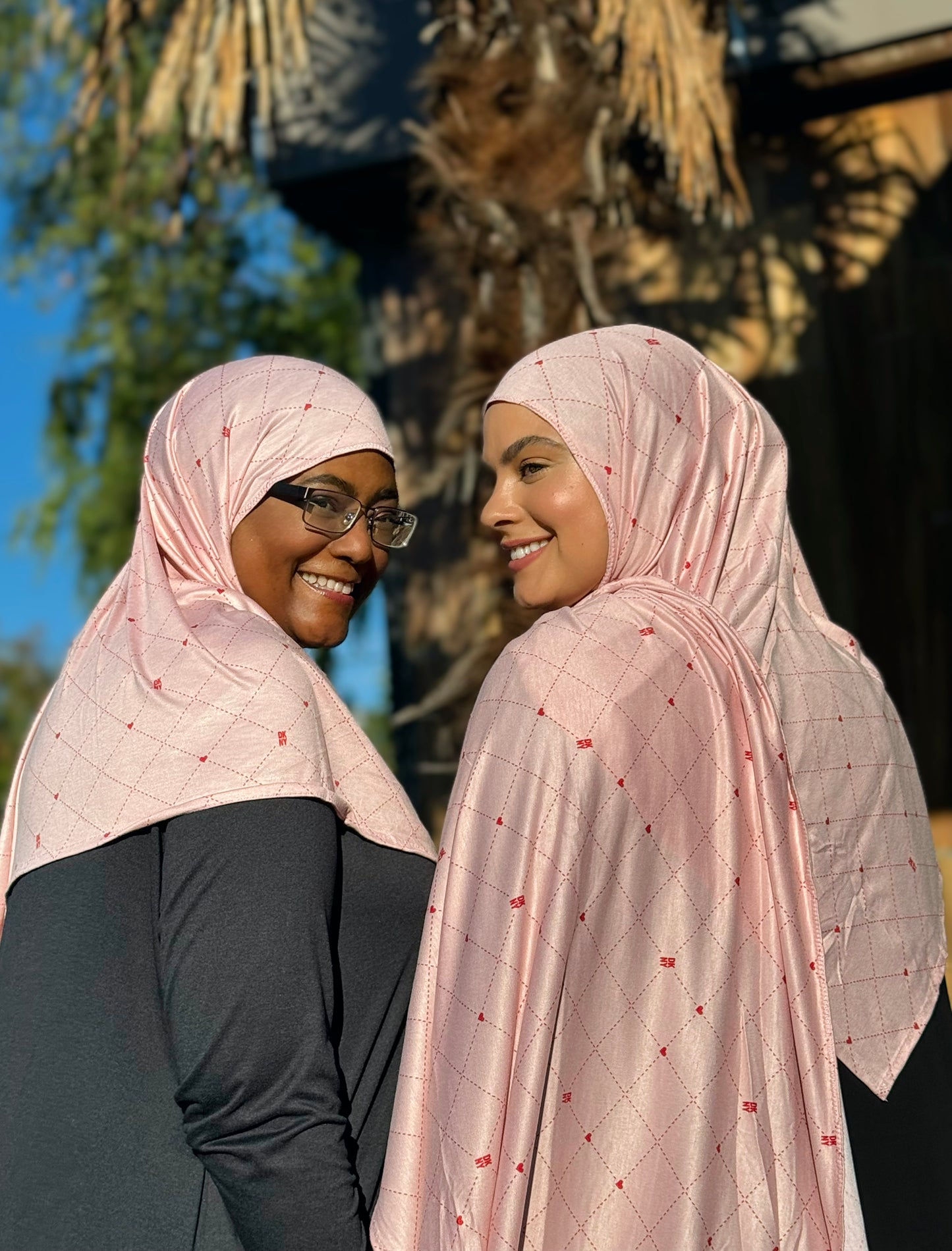 Printed Jersey Hijab: Connected Blush Hearts