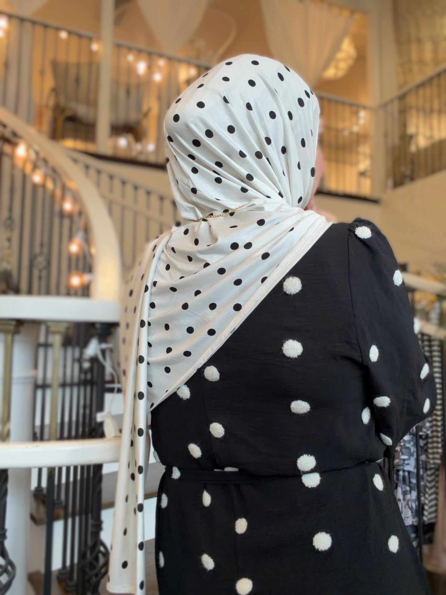 Printed Jersey Hijab: Tres Classic Polka Dots