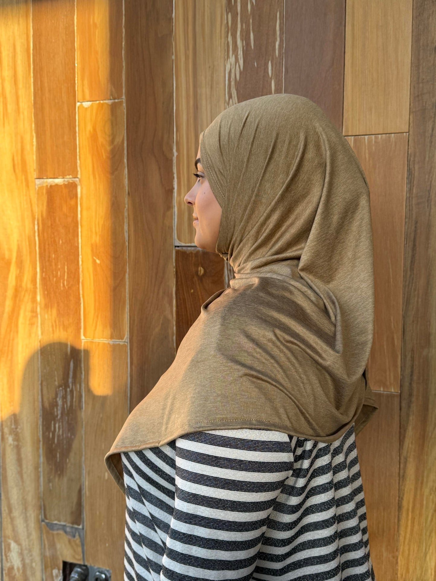 Performance Jersey Hijab: Golden Latte