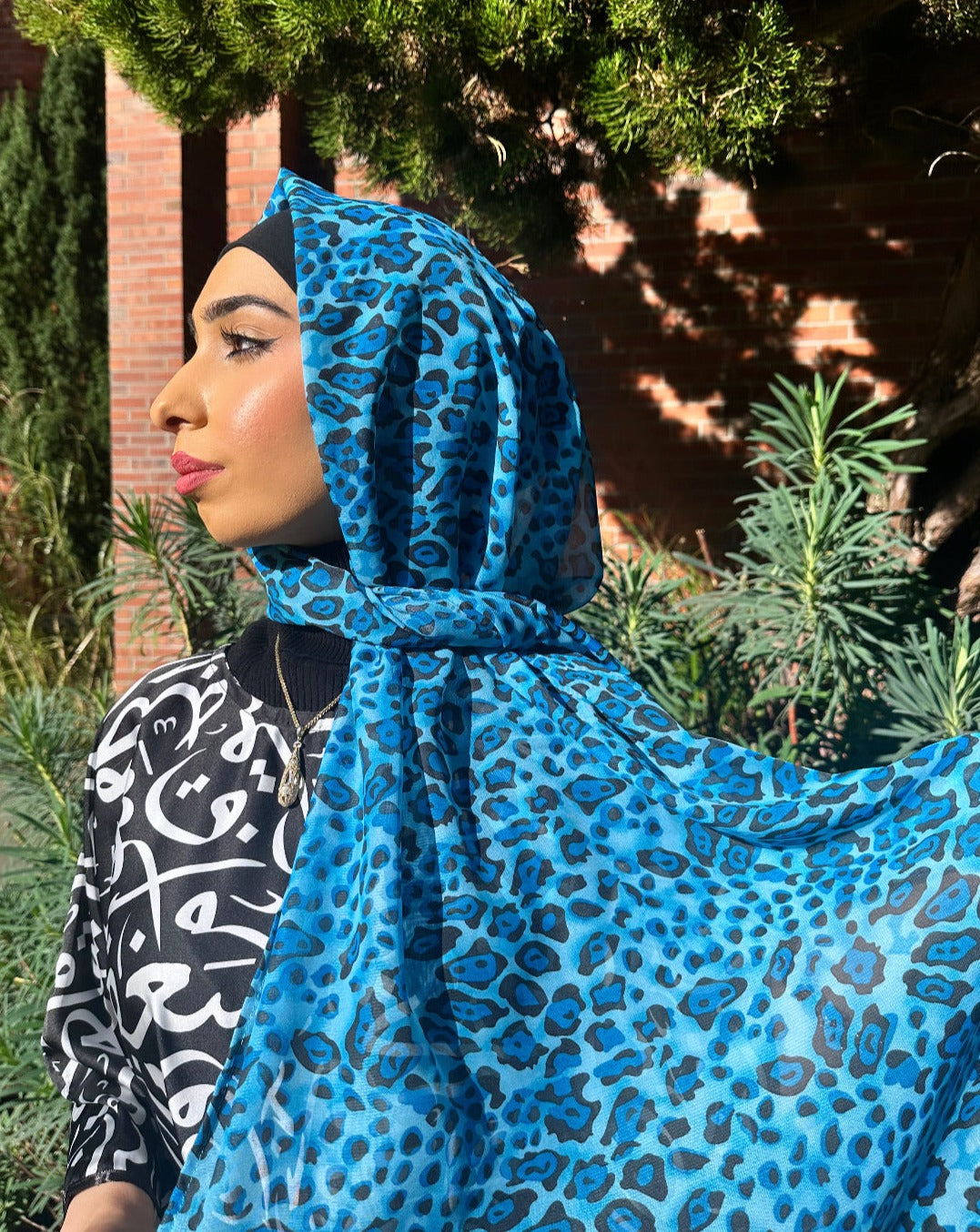 Chiffon Hijab: Blue Diamond Leopard