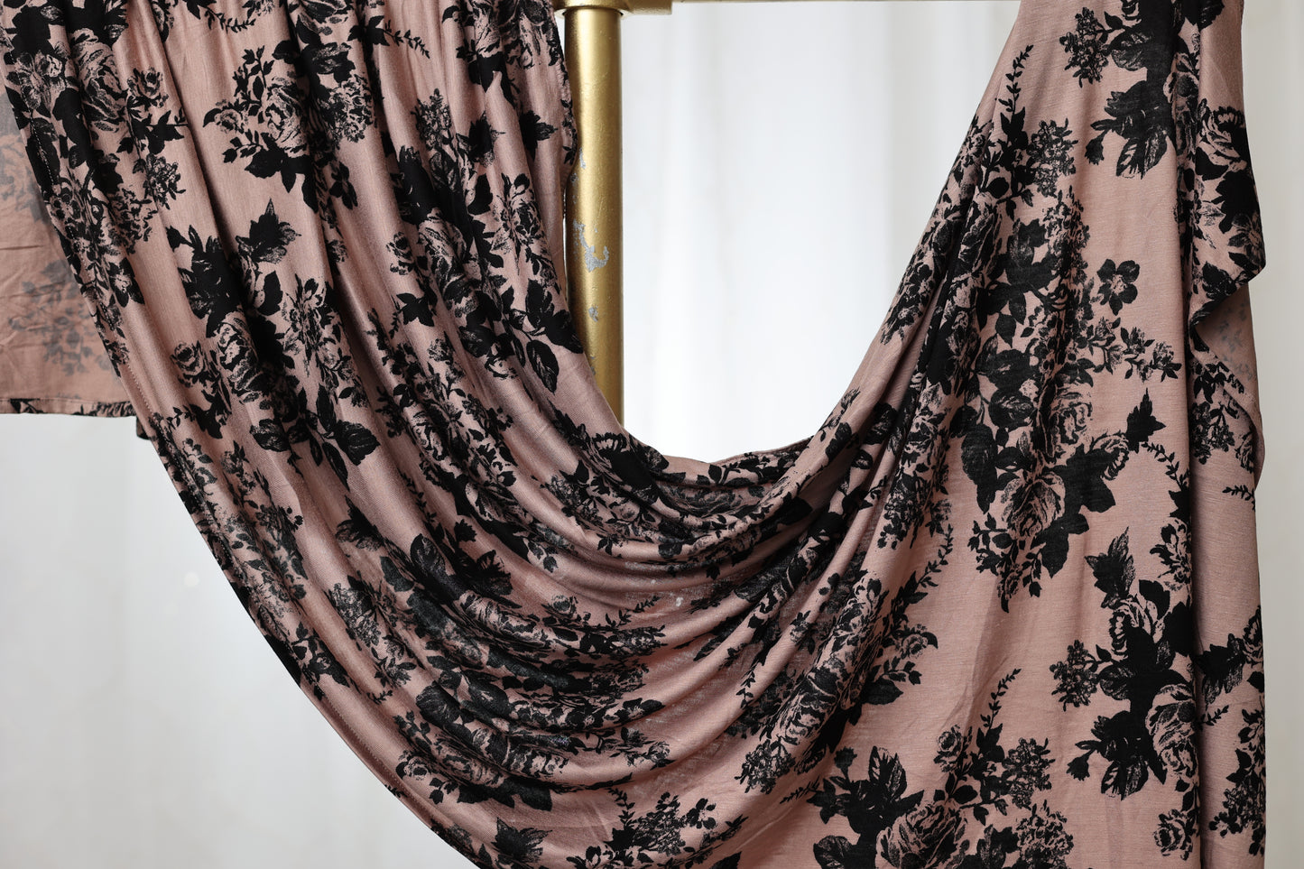 Printed Jersey Hijab: Taupe Rose