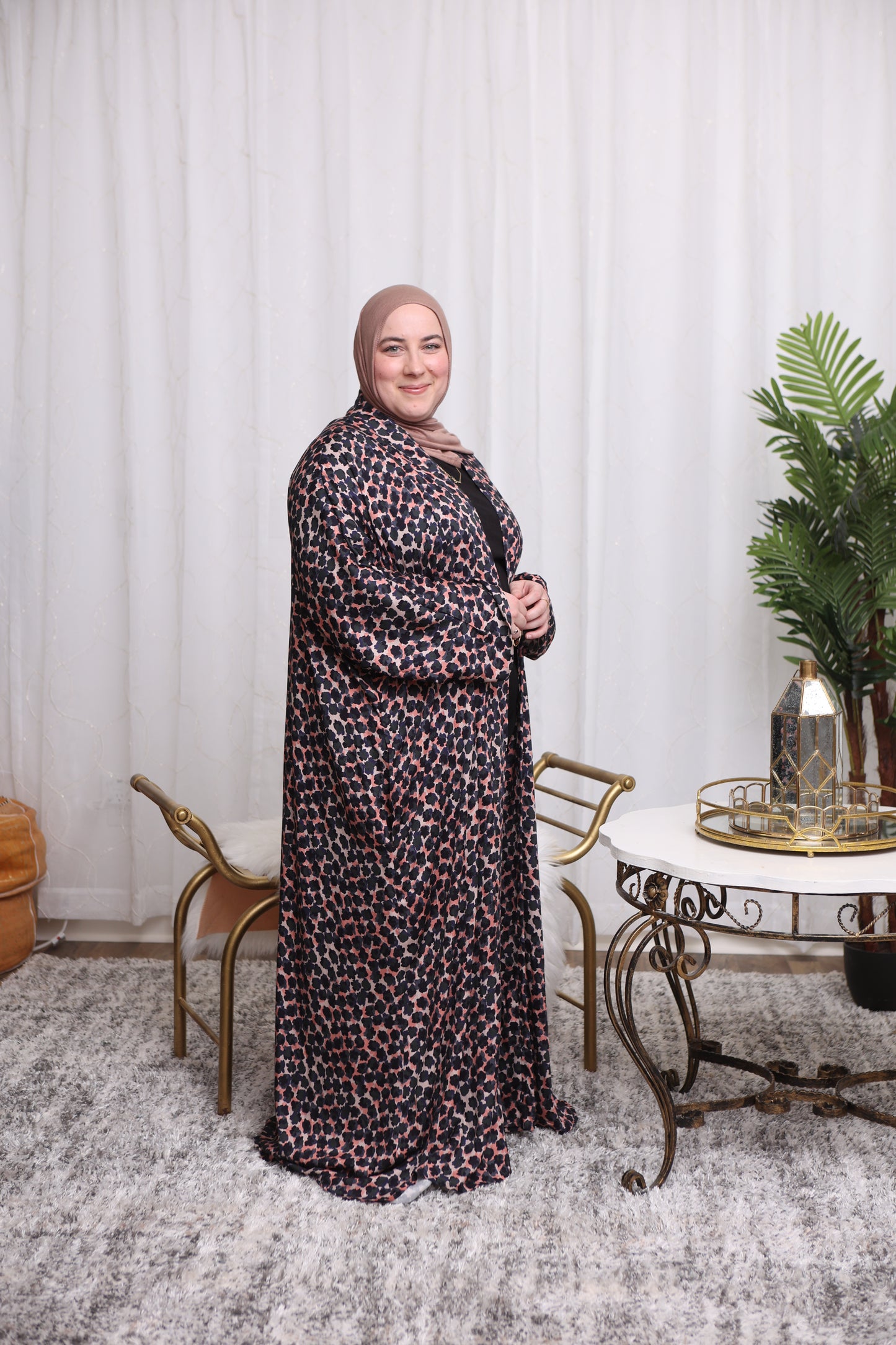 Nour Oversized Abaya - Evergreen & Blush Escape