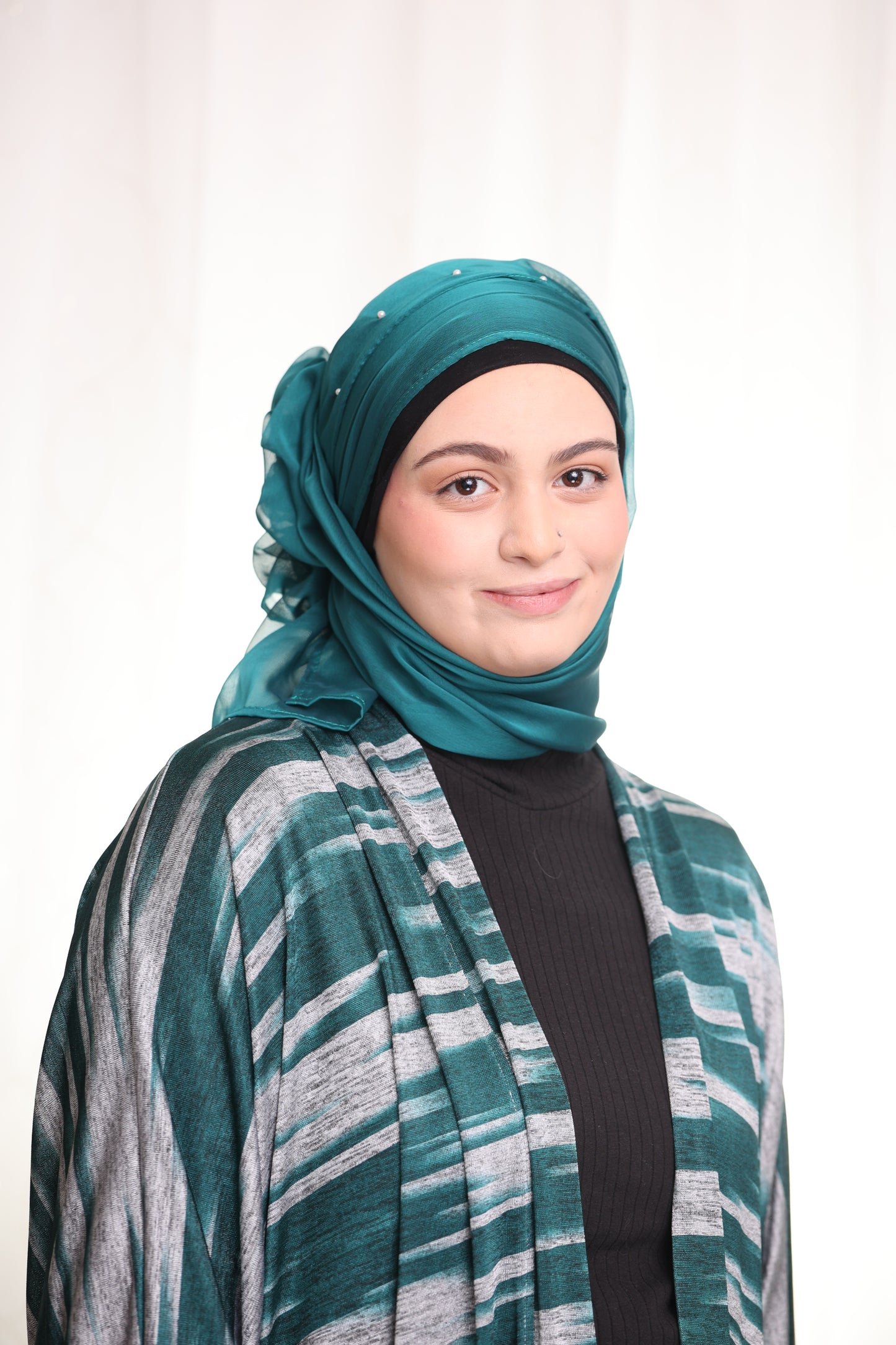 Nour Oversized Abaya - Green Lightning