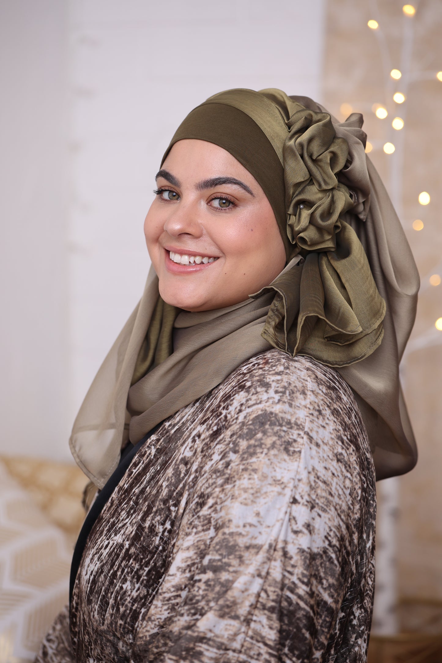 Iridescent Chiffon Hijab: Moss