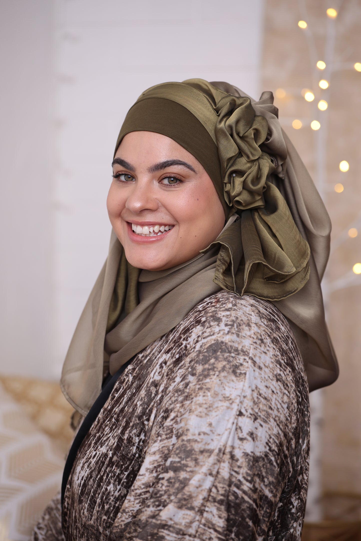 Iridescent Chiffon Hijab: Moss