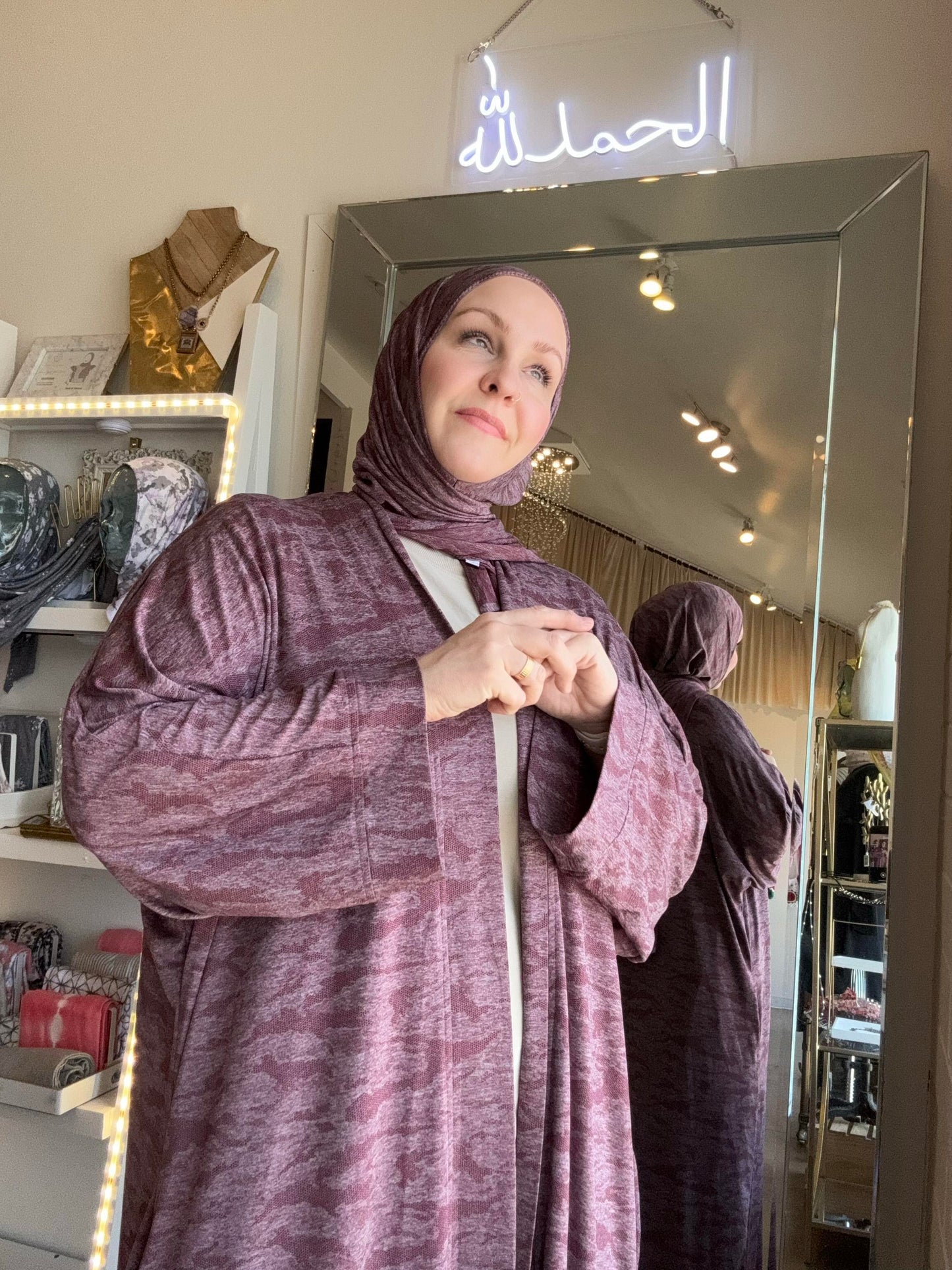 Nour Oversized Abaya - Burgundy Lace Performance